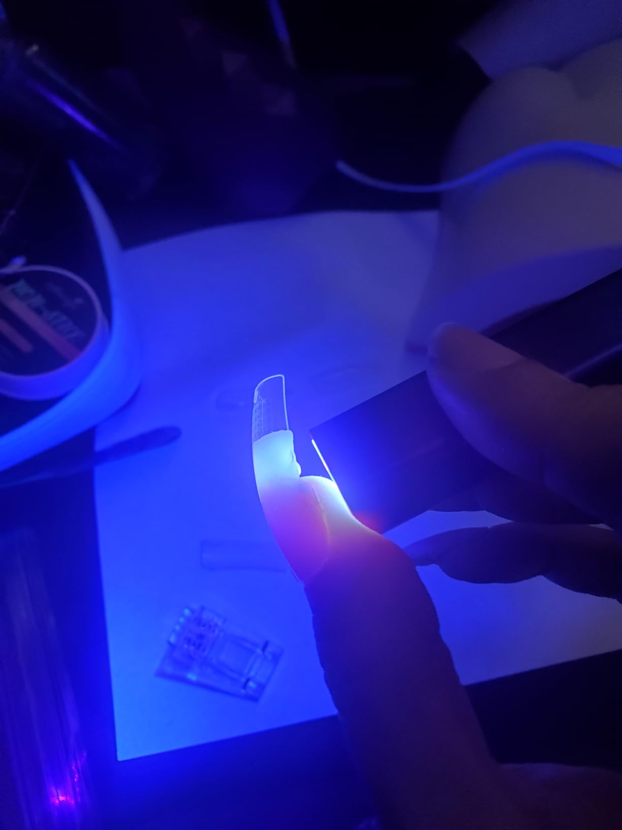SAVILAND U V Light for Gel Nails, Mini Handheld U V LED Nail Lamp, 12W customer photo 2