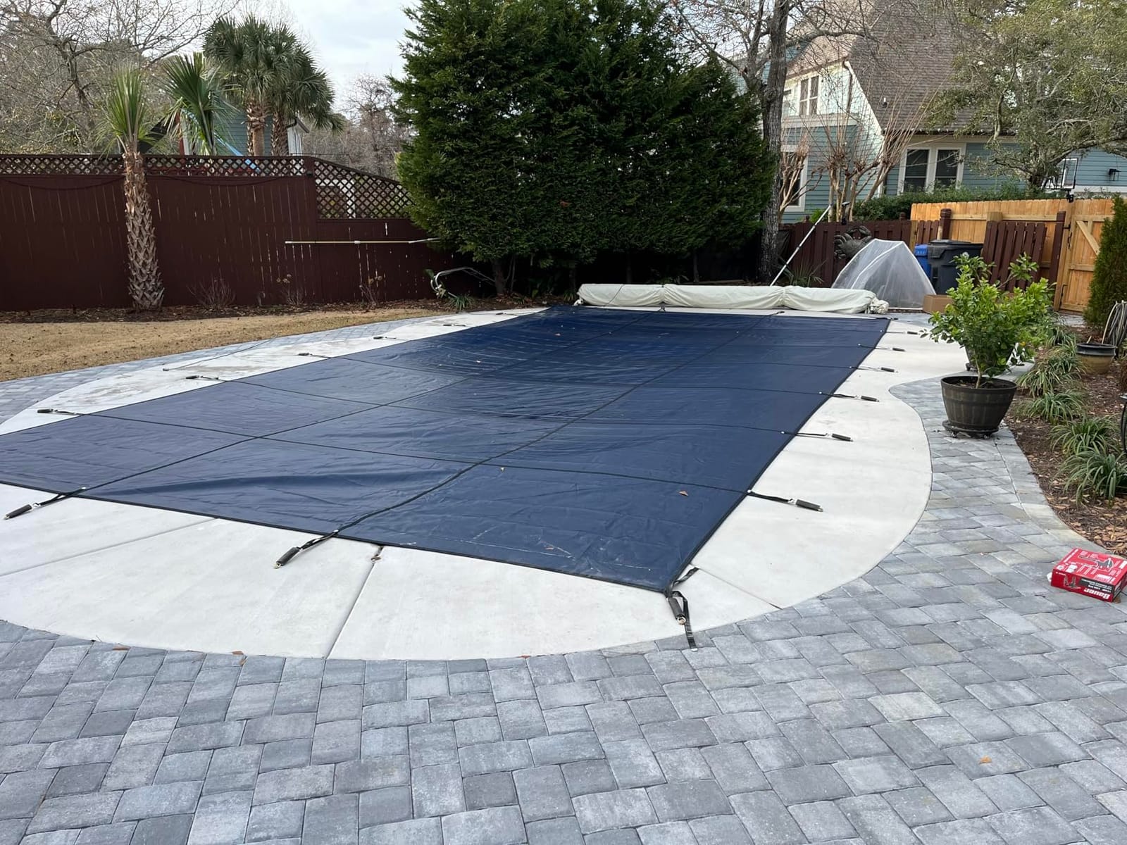 iCOVER Inground Pool Safety Cover, Fits 20x40ft Rectangular Pools with 4x8ft Center End Step, Winter Pool Covers for Inground Pools, Safety Pool Covers, Triple Stitched High Strength, Green customer photo 1