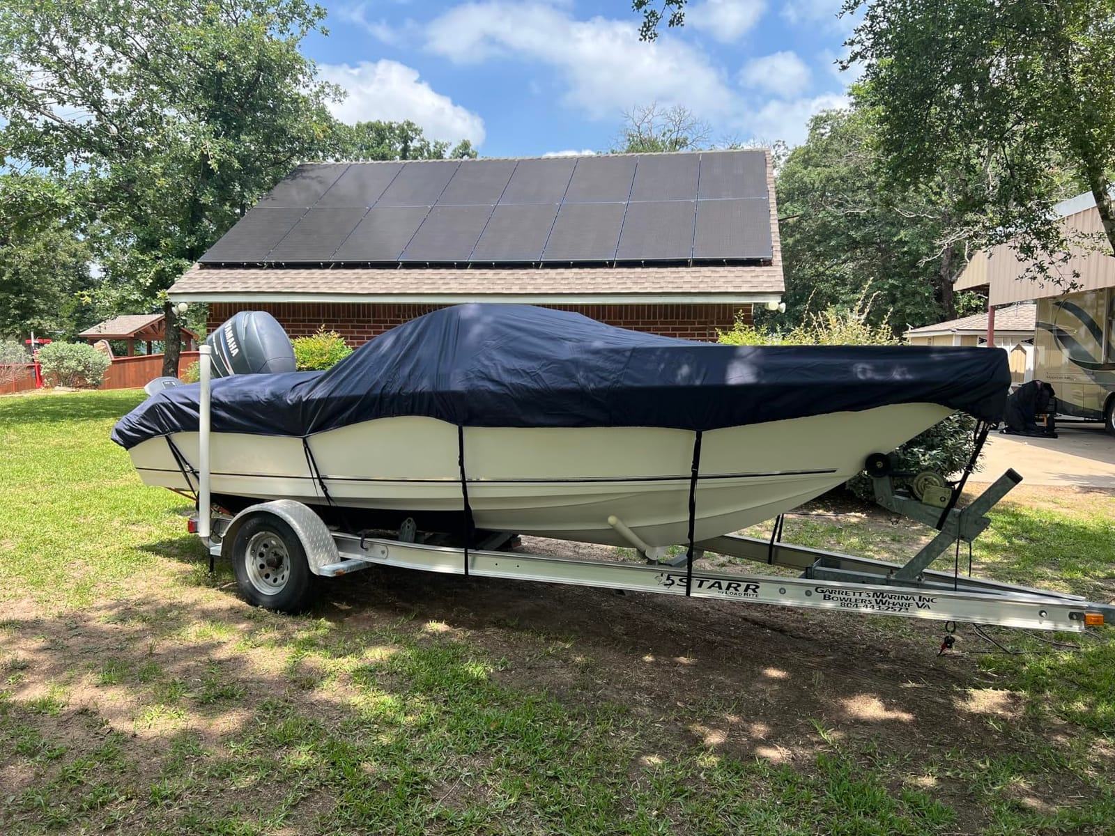 Boat Cover 14-16 ft, 1200D Waterproof V-Hull, Gray | Fits 14 foot 15ft 16 ft Bass Tracker Boat, Heavy Duty, UV & Tear-Resistant, Air Vents, 11 Straps & Motor Cover customer photo 1