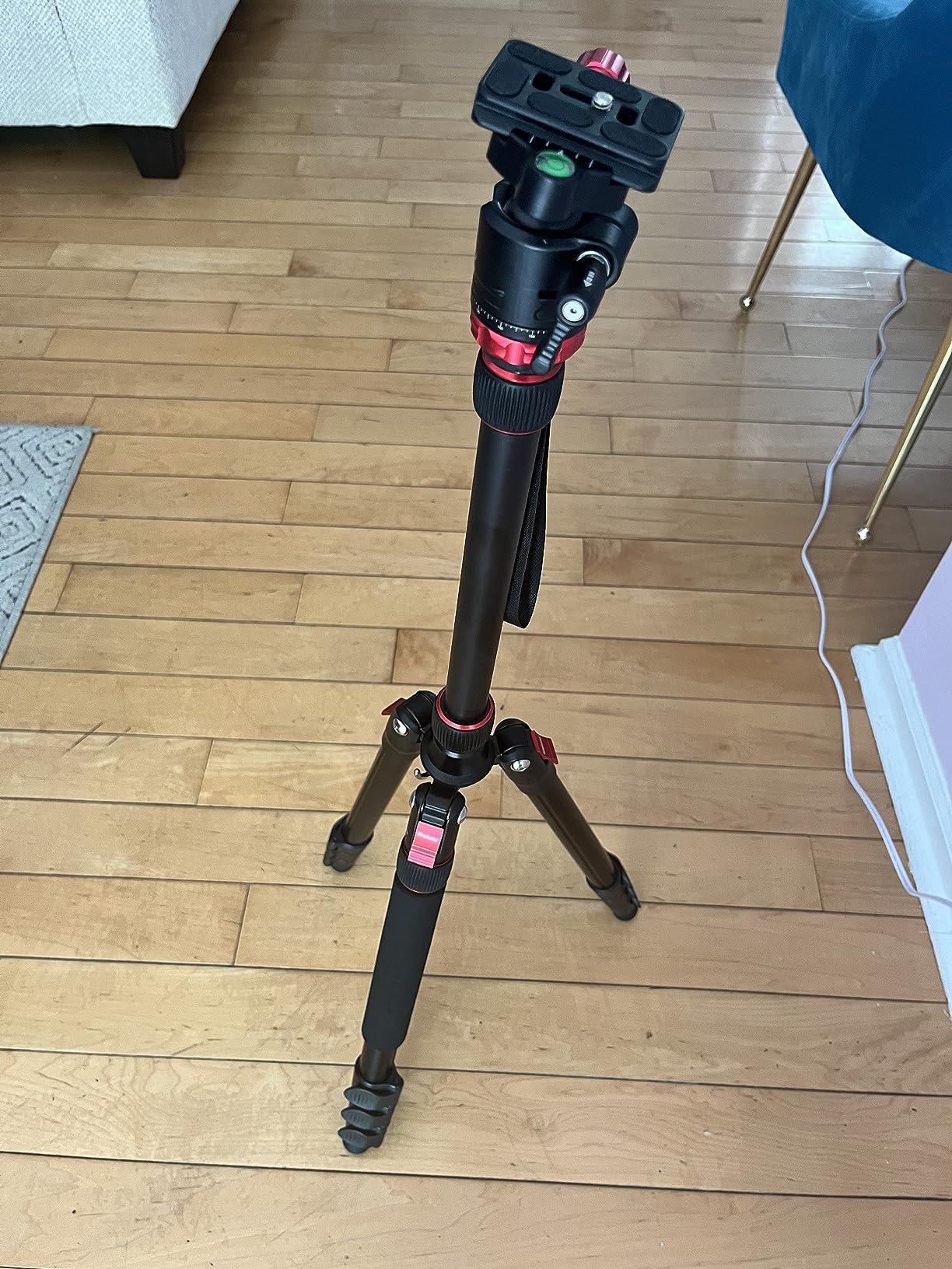 2 in 1 Camera Tripod & Hunting Stand Foldable, 68