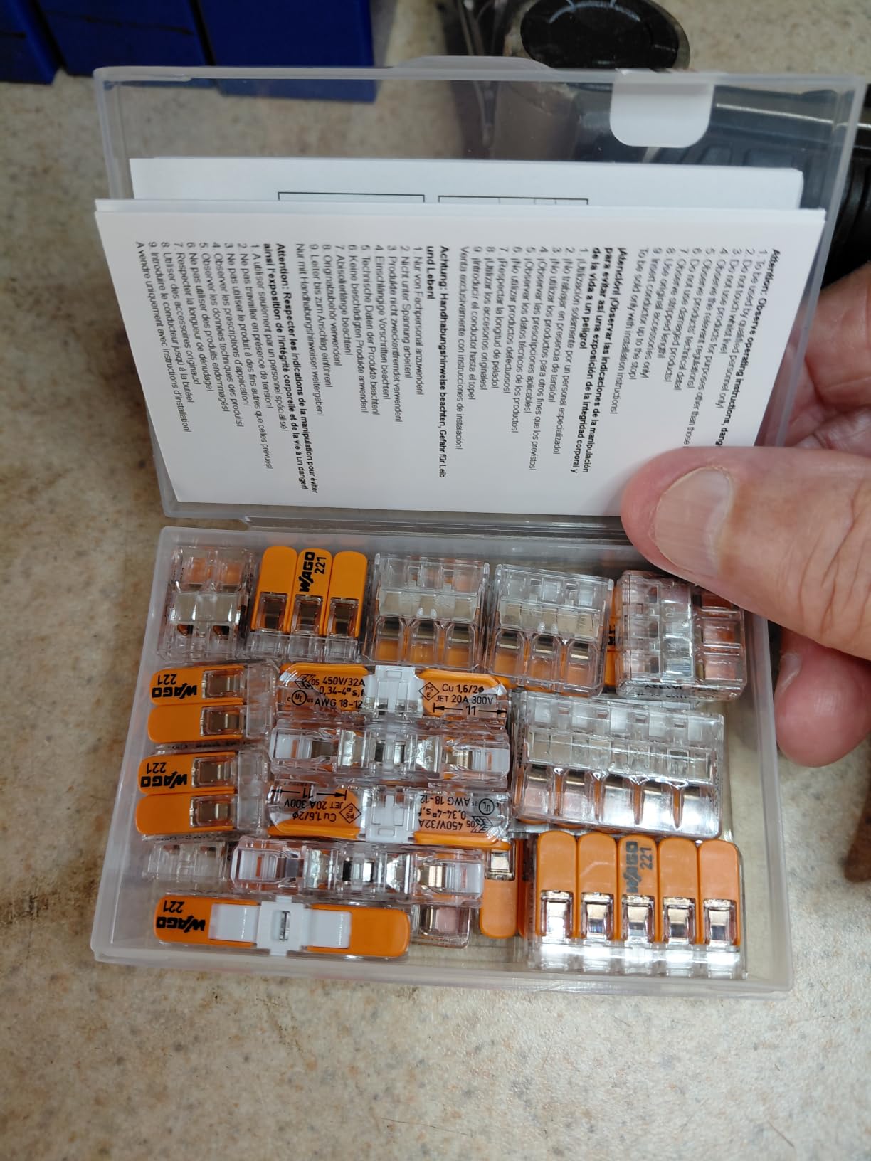 WAGO 221 Lever Nuts 12pc Compact Splicing Wire Connector Assortment with Case | Includes 221-2401, 221-412, 221-413, 221-415 customer photo 1