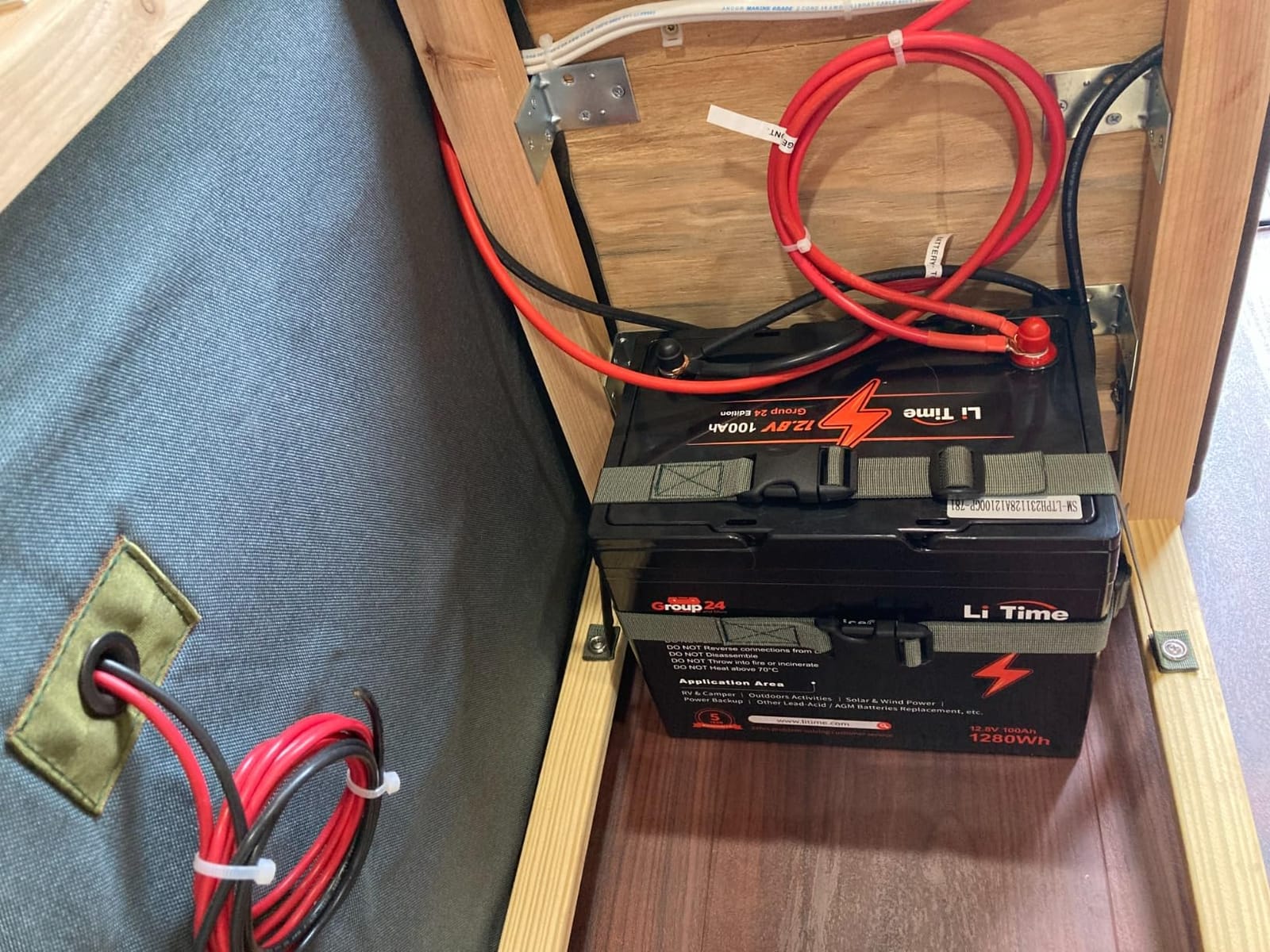 Litime 12v 100Ah RV LiFePO4 Lithium Battery for Van, Marine, Off-Grid customer photo 1