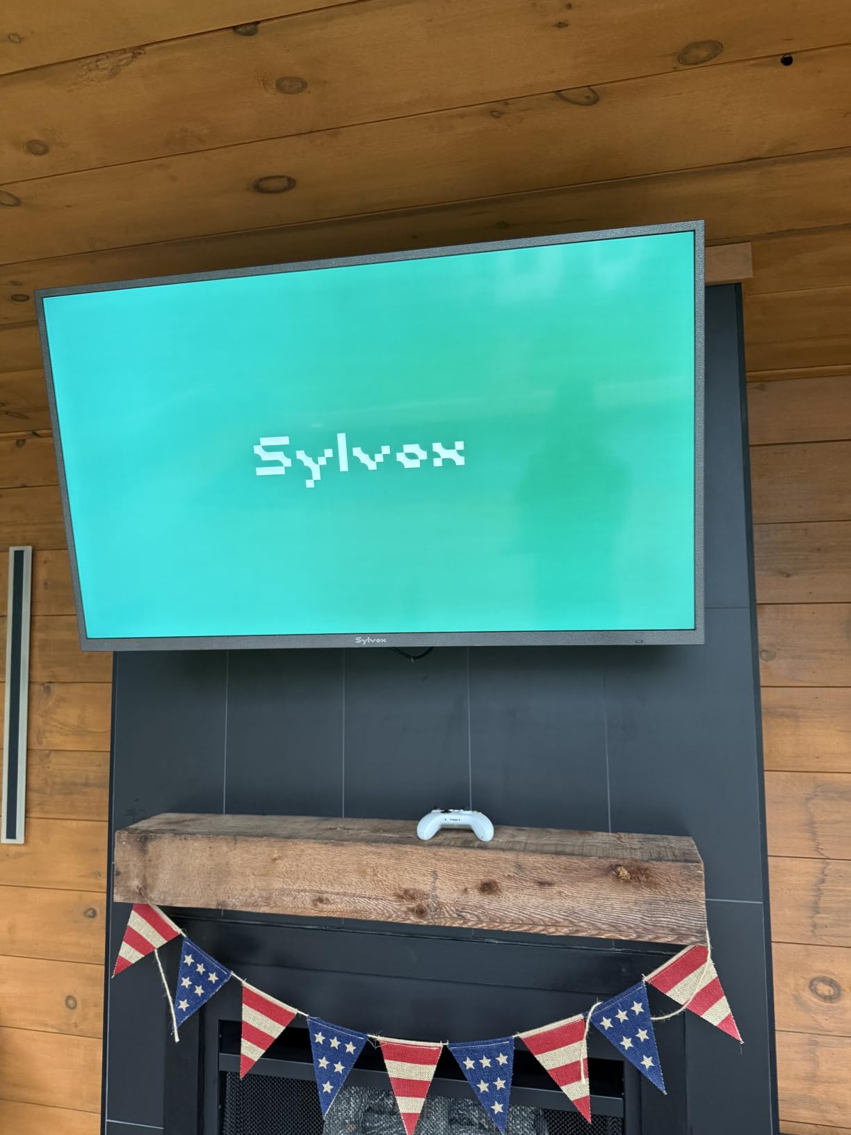 SYLVOX Smart Outdoor TV, 55 inch Outdoor Television 4K Google TV, Weatherproof IP56, 1000 nit Brightness for Partial Sun (Deck Pro 3.0) customer photo 2