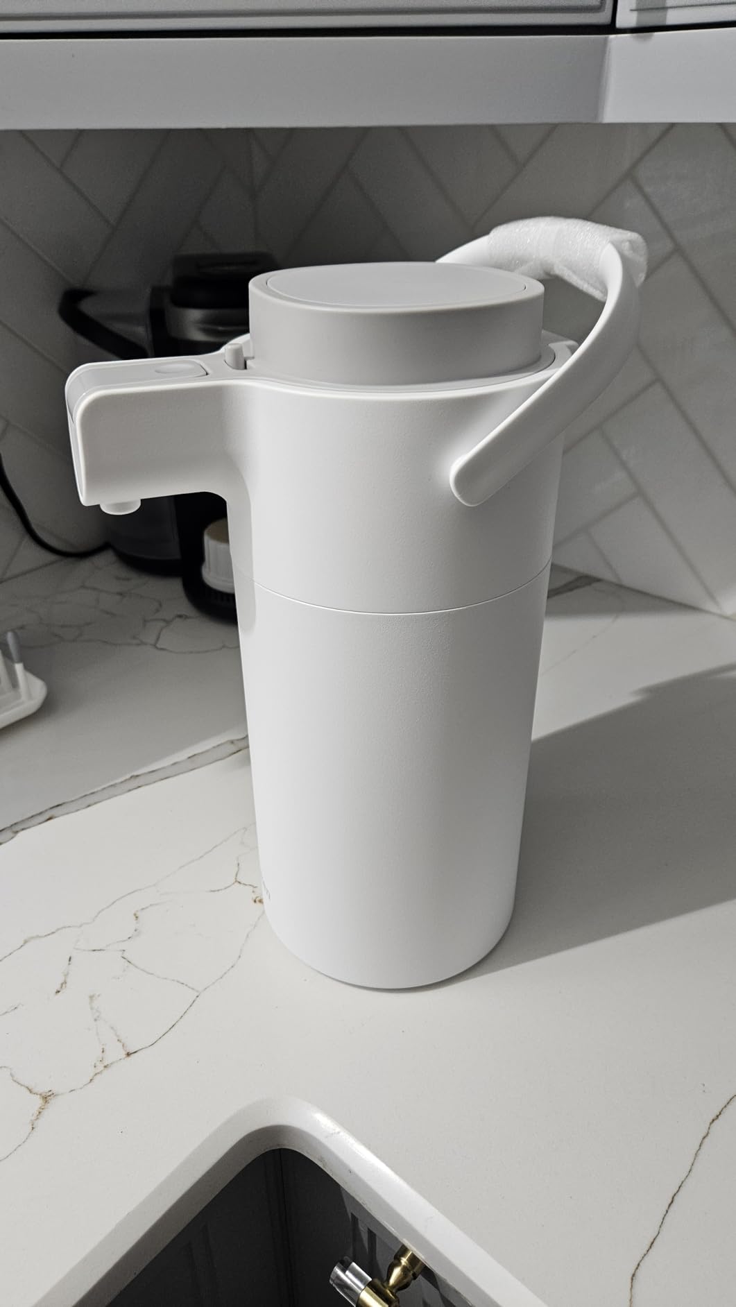 Tiken Airpot Coffee Dispenser with Pump - Coffee Carafes for Keeping Hot - Beverage Dispenser - 135oz/4L Thermal Coffee Carafe for Hot Liquids - Stainless Steel Insulated Coffee Thermal Carafe customer photo 2