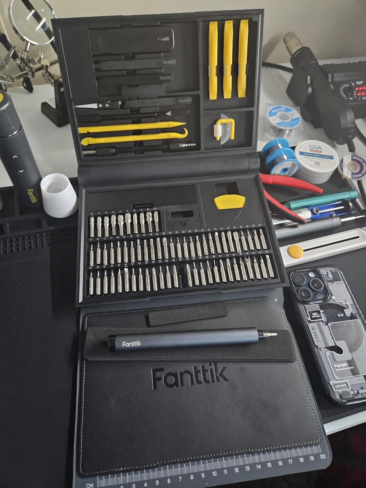 Fanttik Precision Electric Screwdriver Kit E1 NEX Workstation | 64 Magnetic Bits, 12 Types Fix Tools, 0.05/0.2 N.m, Magnetic Storage, Repair Tool for Phone Laptop Watch Electronics customer photo 2