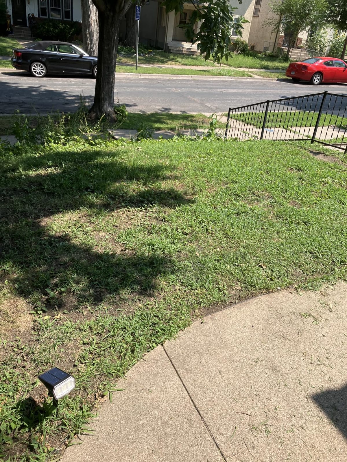 LawnMaster CLMF4815E 48V MAX 15-inch Brushless Cordless Lawn Mower | 2X24V MAX 4.0Ah Battery, Dual Charger customer photo 1