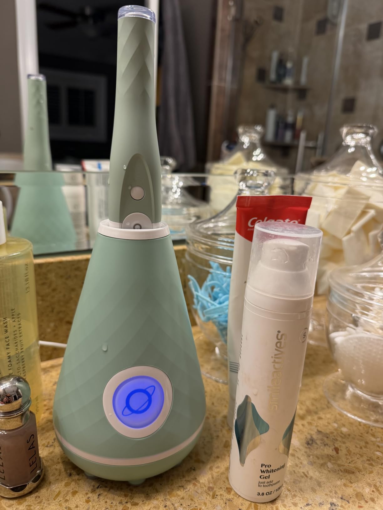 Tao Clean UV Sanitizing Sonic Toothbrush and Cleaning Station, Electric Toothbrush, Dual Speed Setting, Seaglass Green customer photo 2