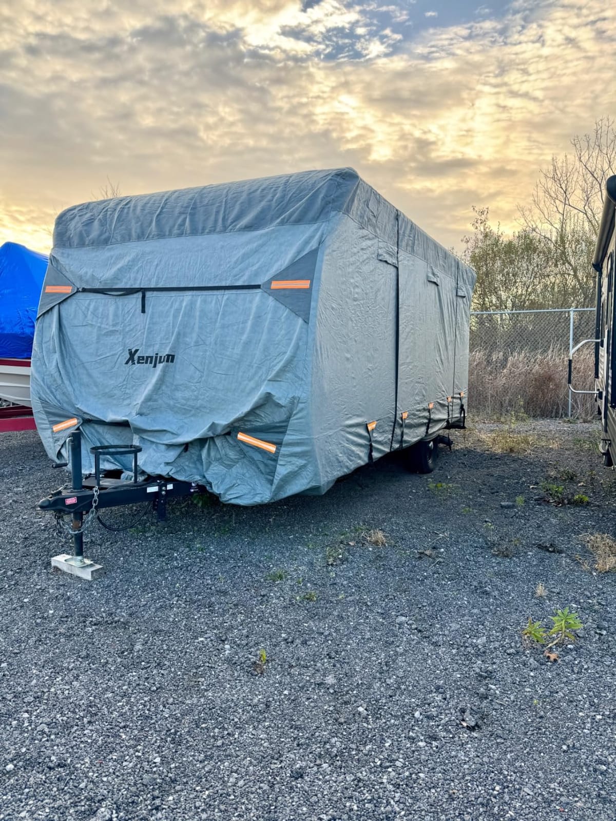 RV Cover for 30-33 ft Travel Trailers, 7 Layers Heavy Duty Camper Cover, Weatherproof & UV Resistant Motorhome Trailer Cover with Gutter & Tongue Jack Covers customer photo 1