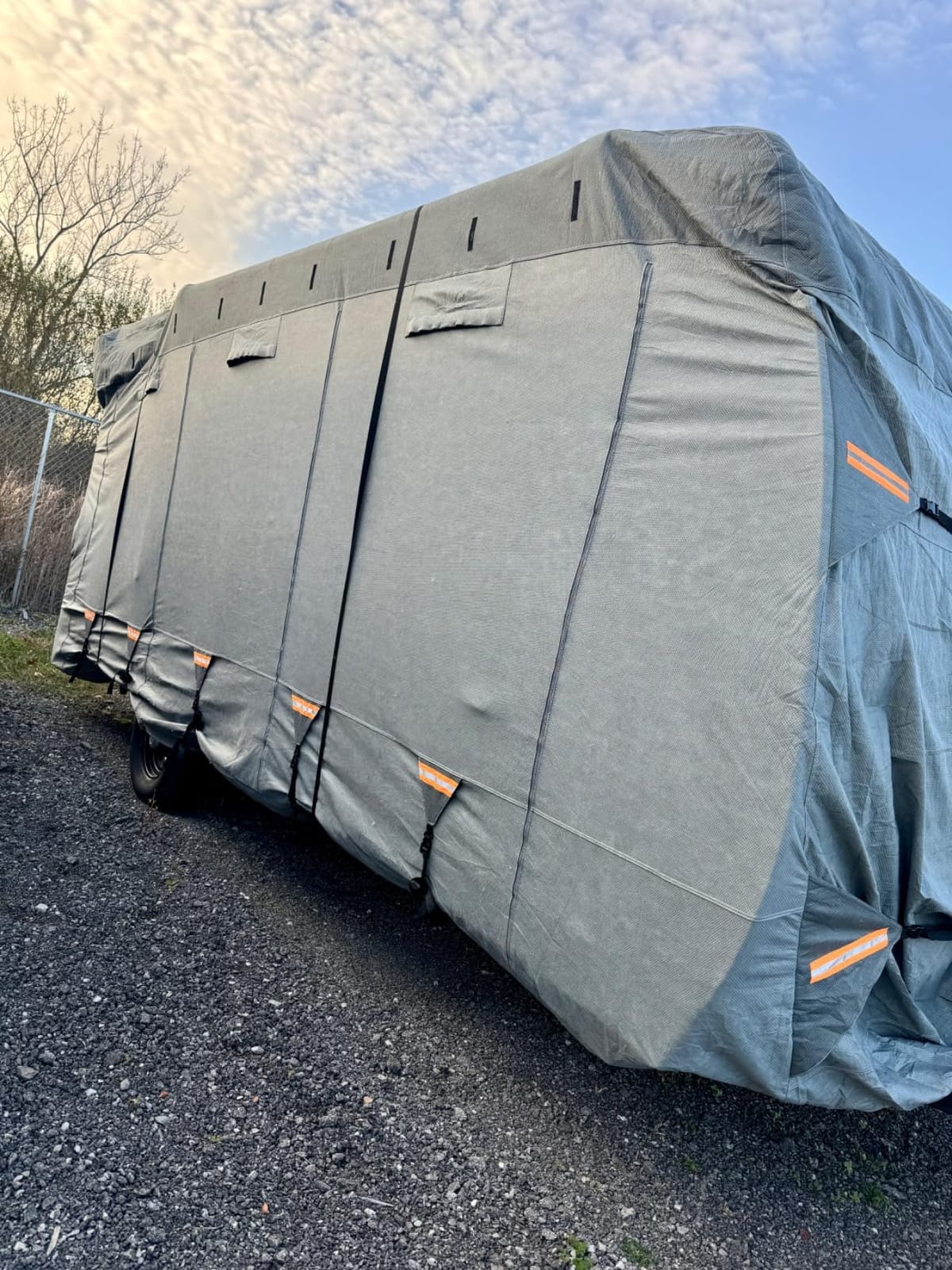 RV Cover for 30-33 ft Travel Trailers, 7 Layers Heavy Duty Camper Cover, Weatherproof & UV Resistant Motorhome Trailer Cover with Gutter & Tongue Jack Covers customer photo 2