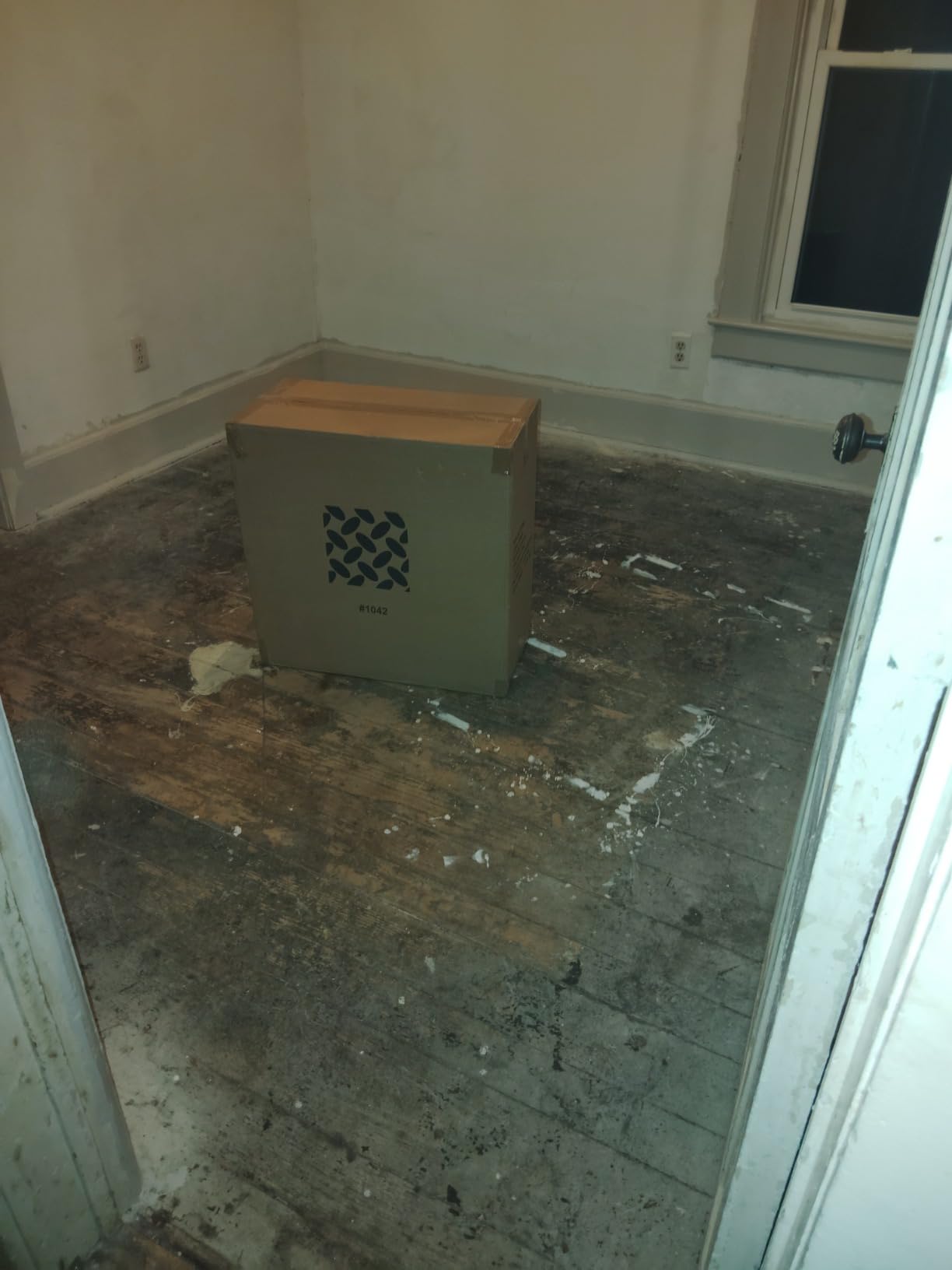 12 Pack, 48 SQFT - 24