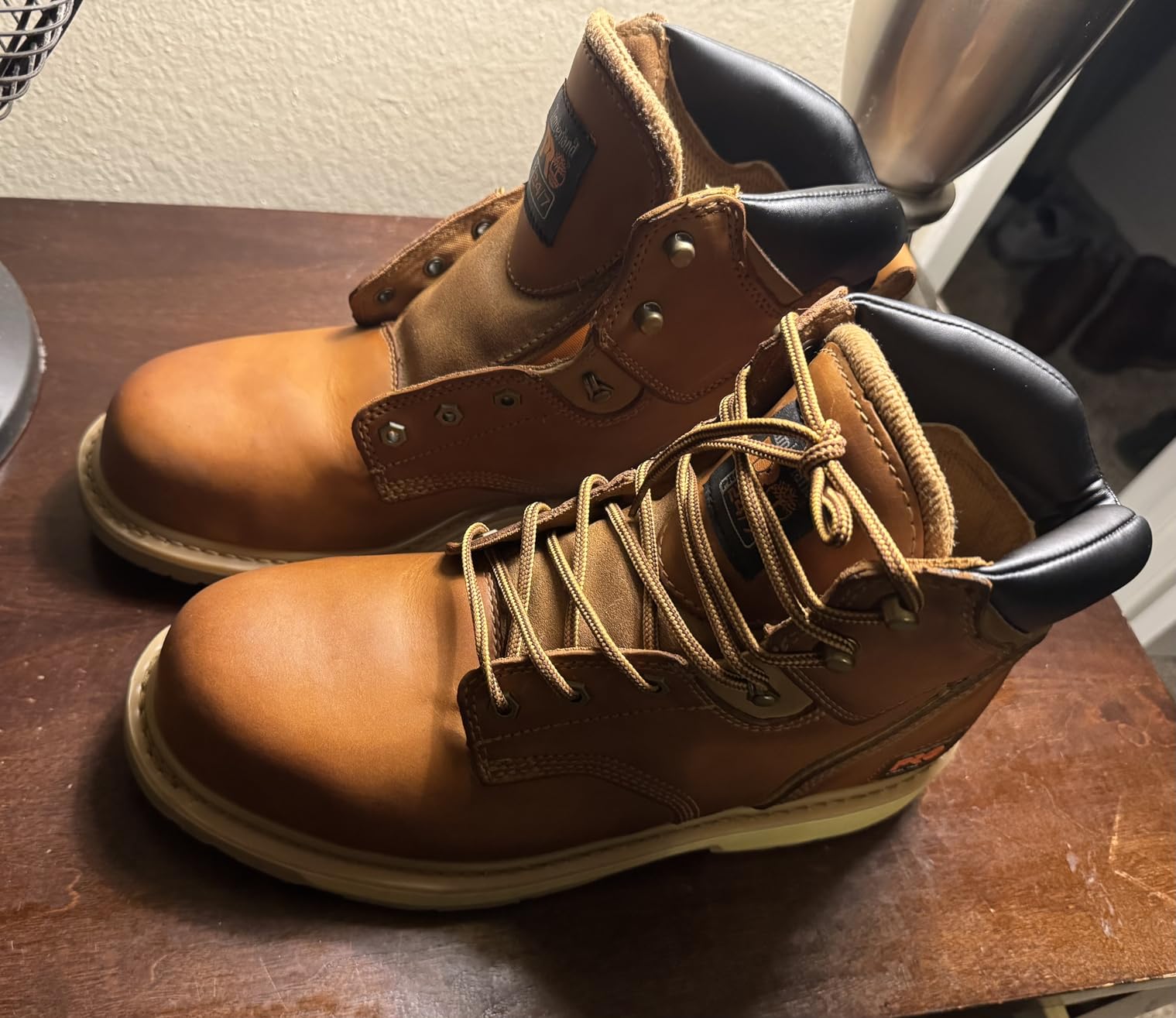 Timberland PRO Men's Pit Boss 6 Inch Steel Safety Toe Industrial Work Boot customer photo 1