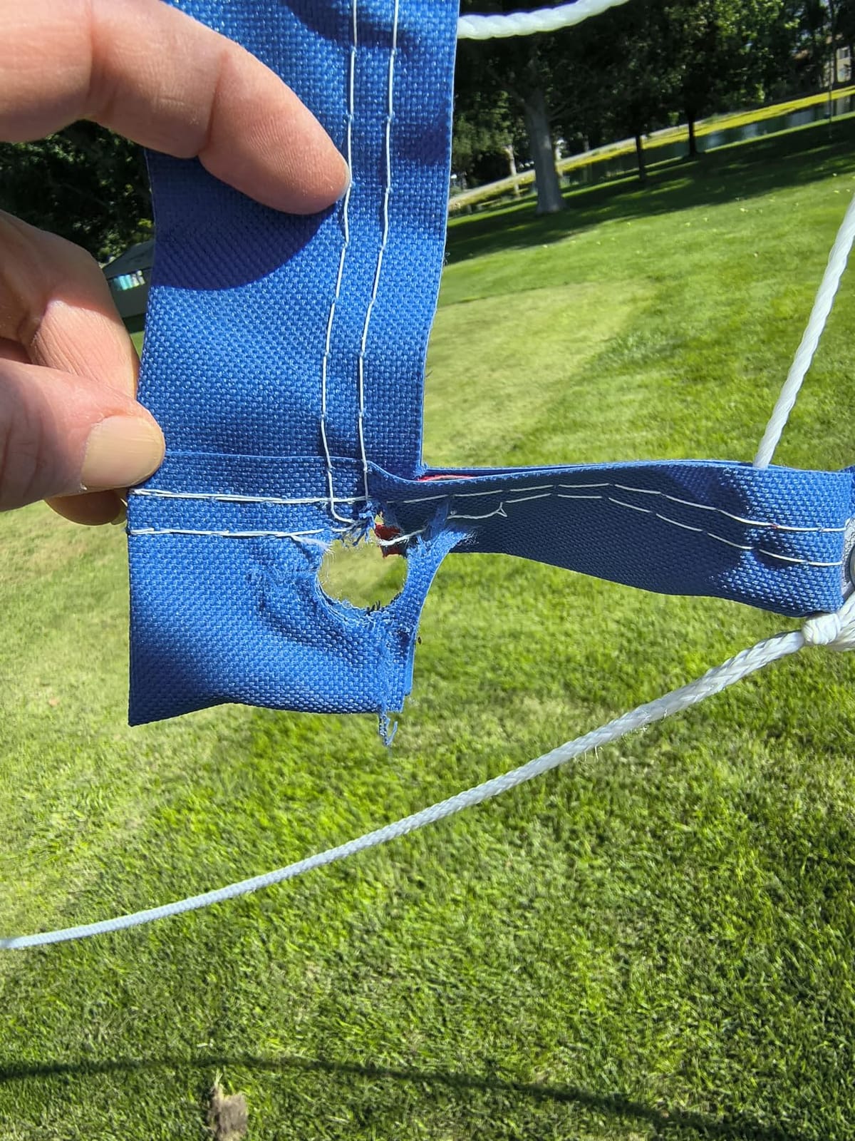 Professional Volleyball Net Outdoor Heavy Duty, All Weather Enhanced, Extended Stainless Steel Cable, Extra Thick Borders, for Backyard Beach Pool Indoor Outdoor- Regulation 32x3FT (Net Only) customer photo 2