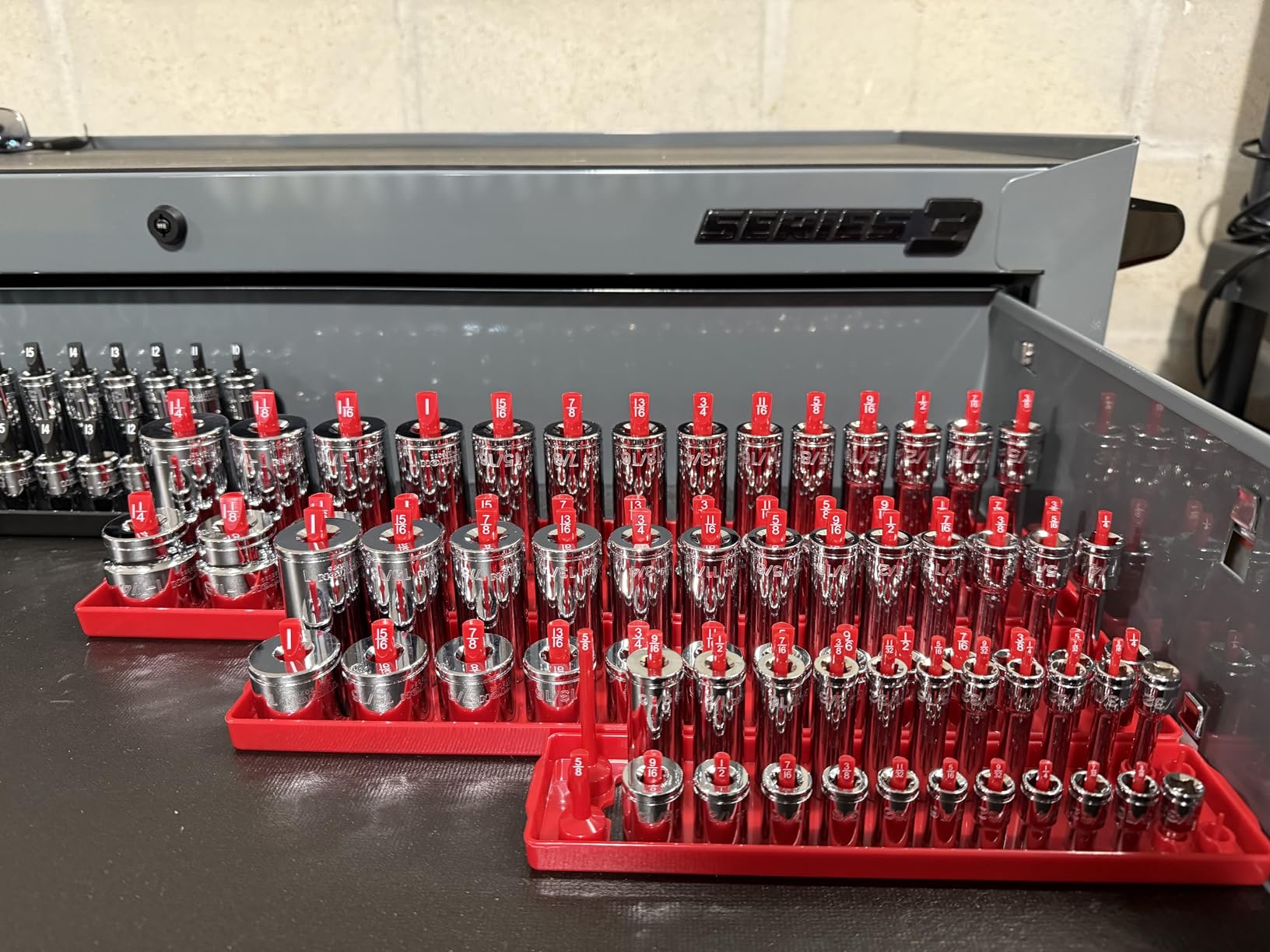 TEKTON 1/4, 3/8, 1/2 Inch Drive 6-Point Socket Set, 214-Piece | SHD99202 | (5/32 - 1-1/2 in., 4 - 38 mm), Shallow and Deep, Socket Rail customer photo 1