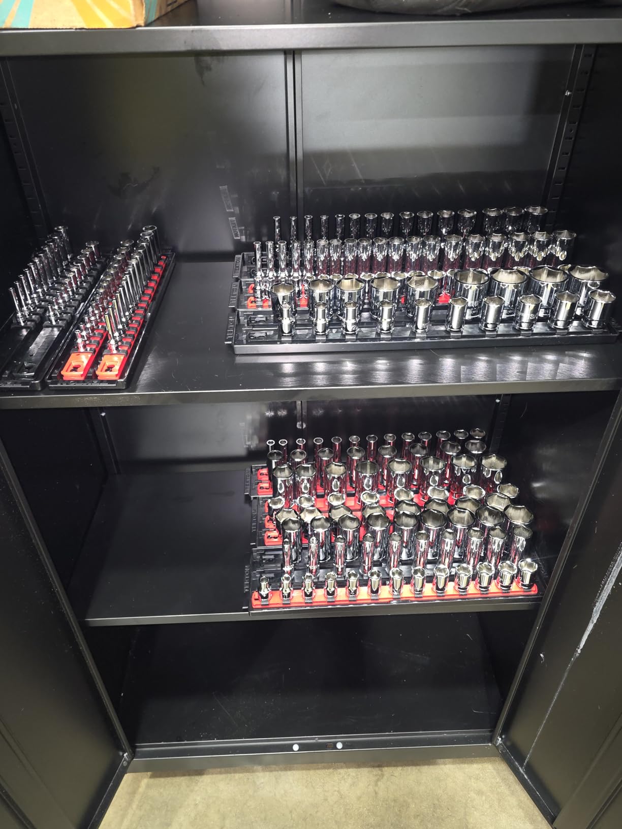TEKTON 1/4, 3/8, 1/2 Inch Drive 6-Point Socket Set, 214-Piece | SHD99202 | (5/32 - 1-1/2 in., 4 - 38 mm), Shallow and Deep, Socket Rail customer photo 2