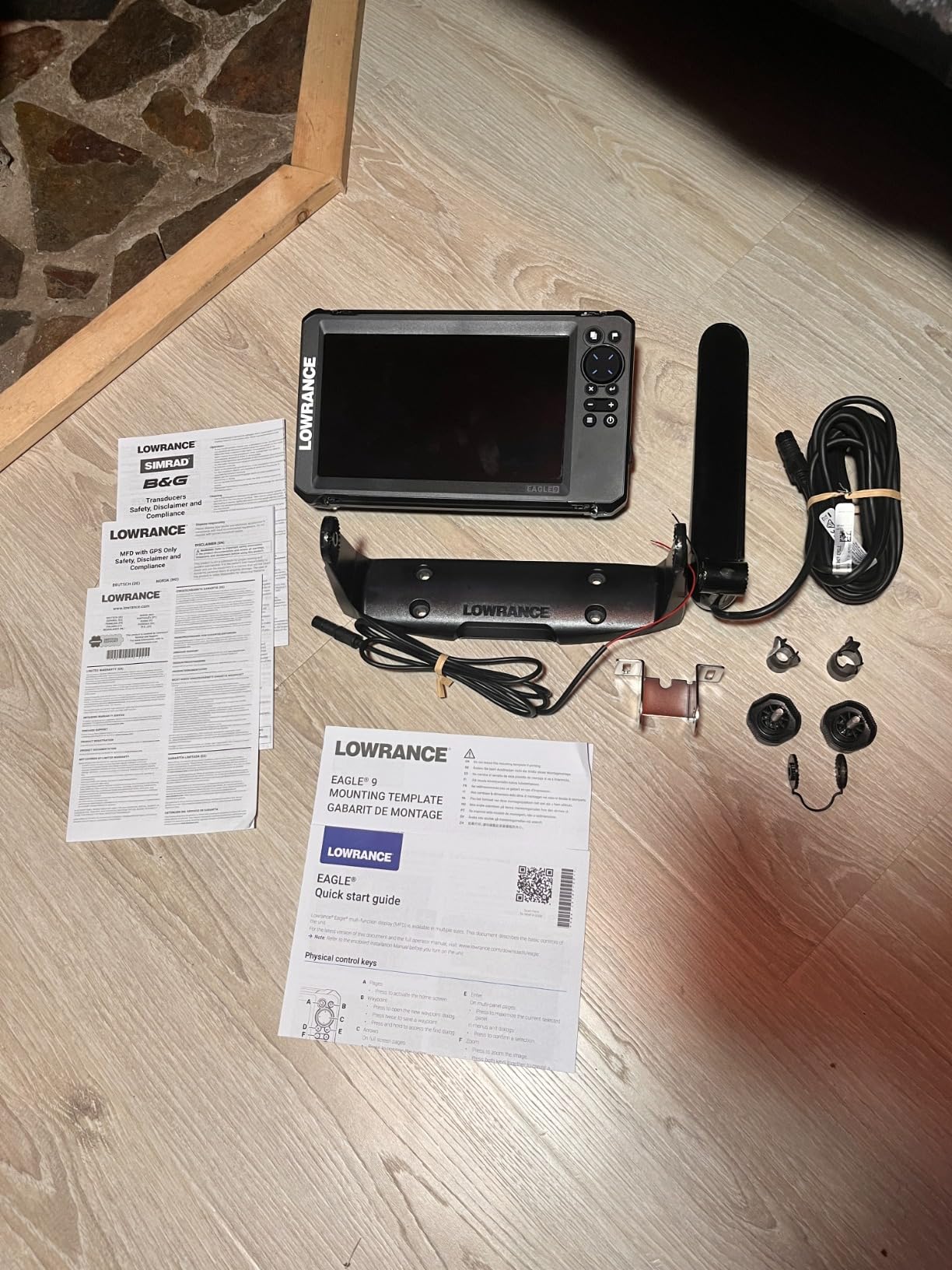 Lowrance Eagle Fish Finder, 4-to-9-inch, Sonar and C-MAP Options customer photo 2