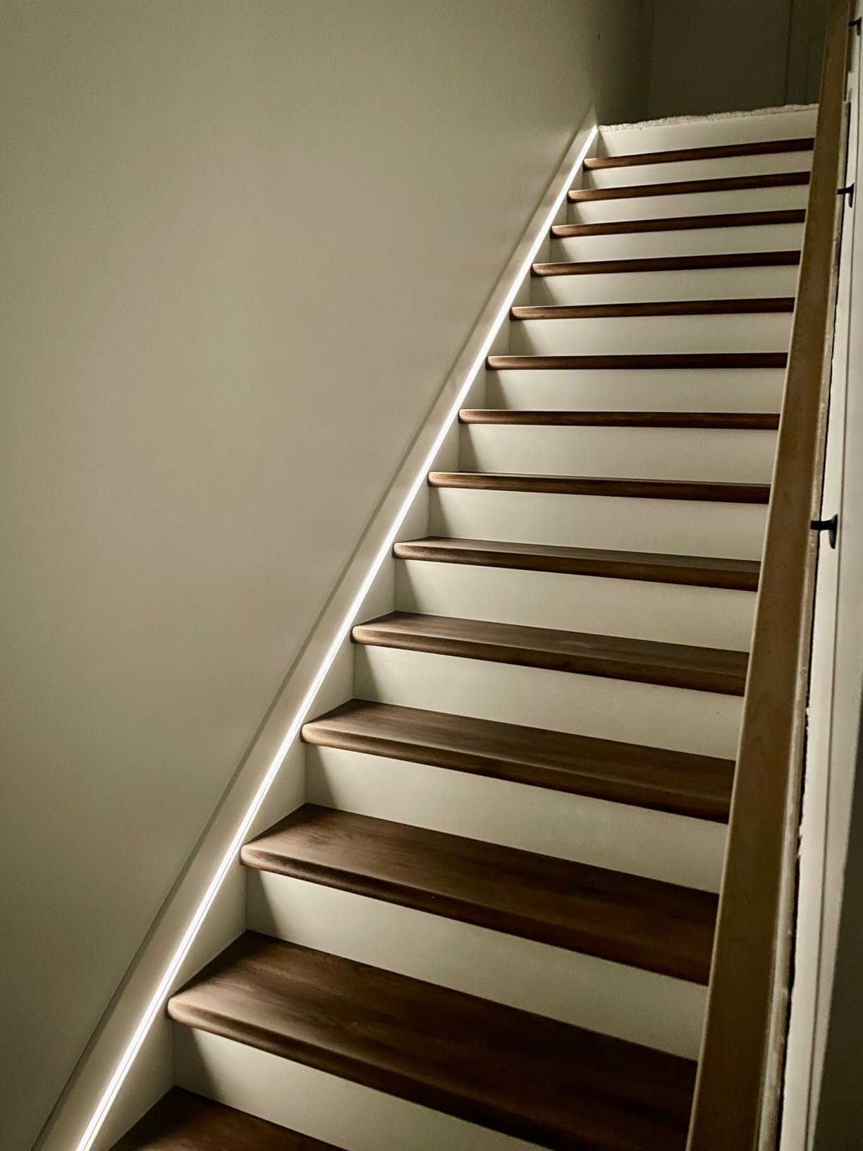 Motion Sensor with Daylight Sensor LED Stair Light Kit KMG-45, 16.4FT Warm White 3000K Cuttable LED Strip Light for Indoor Handrail Stair Lights customer photo 1
