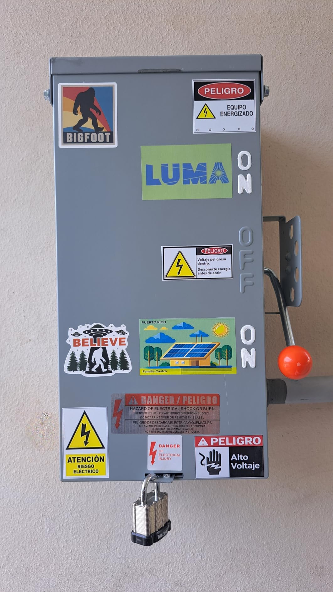 100A Generator Transfer Switch, 24000W Heavy Duty Double Throw Safety Switch, 120/240V Manual Transfer Switch, Stronger Stability, Enlarged NEMA 3R Enclosure for Outdoor, 10-Year Warranty customer photo 2