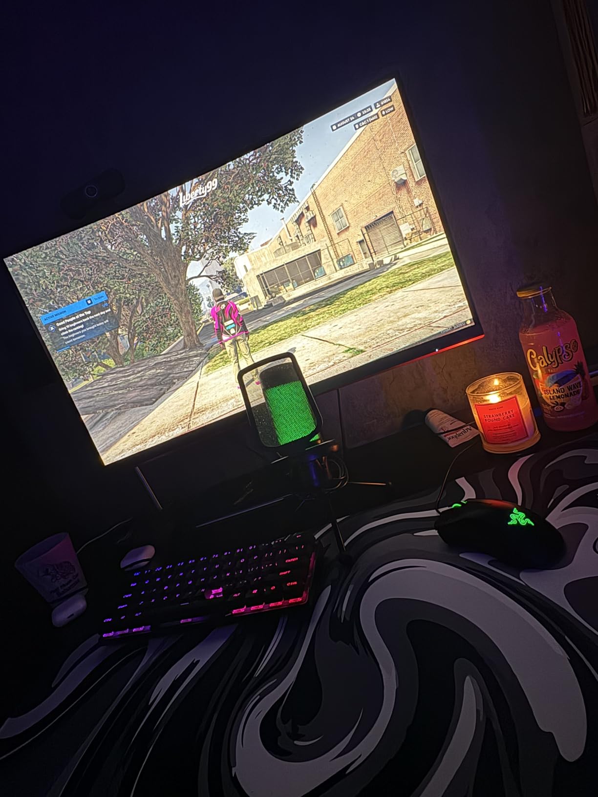 Rcege Large Gaming Mouse Pad Extended Desk Mat with Non Slip Stitched Edge customer photo 1
