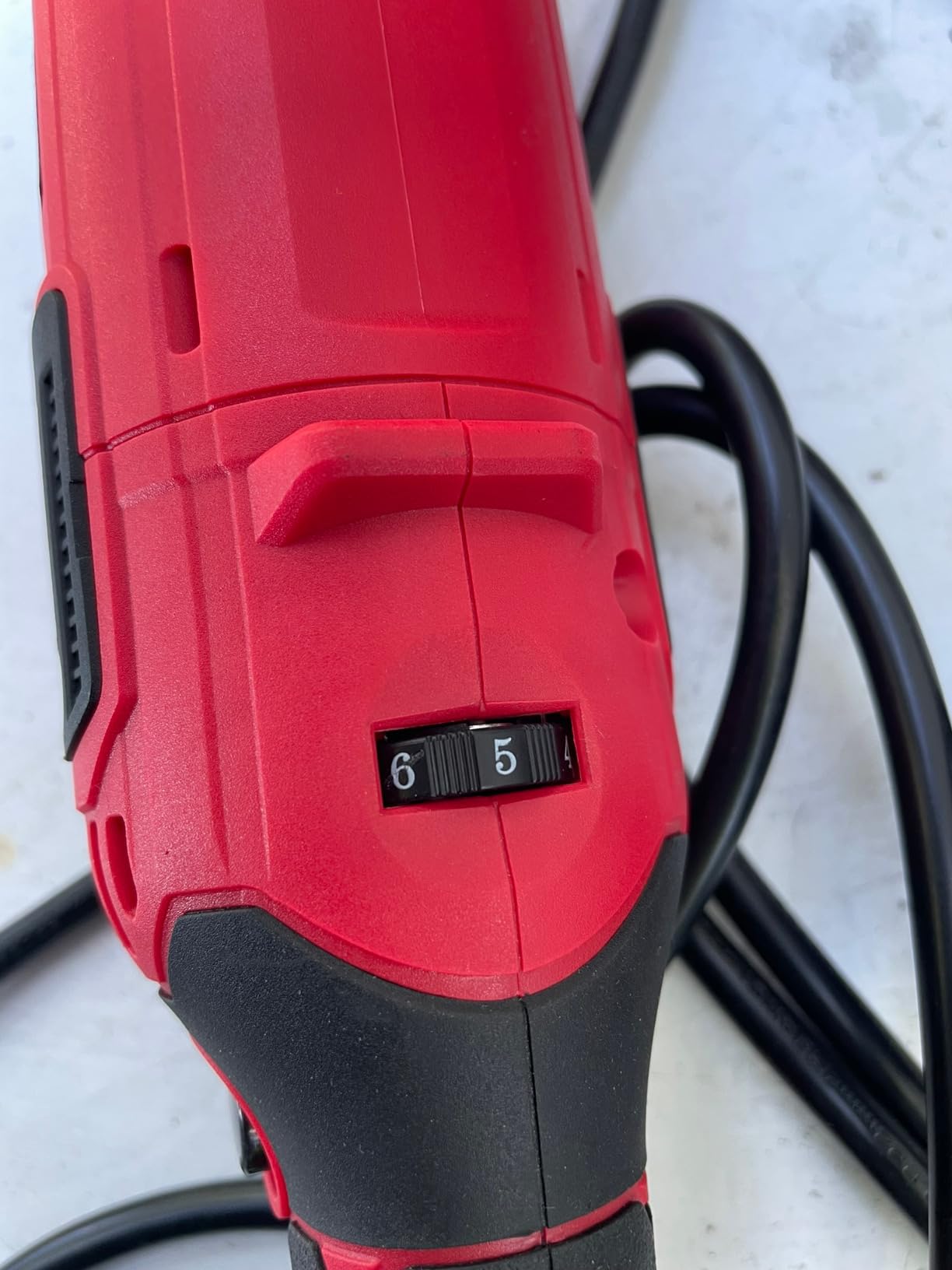 AVID POWER Angle Grinder 4-1/2 Inch 8.0 Amp 1000W Electric Grinder Tool 7-Variable-Speed Metal Grinder, 11,500 RPM, Paddle Switch with Lock-on Button, Cutting & Grinding Wheels and Side Handle - Red customer photo 1