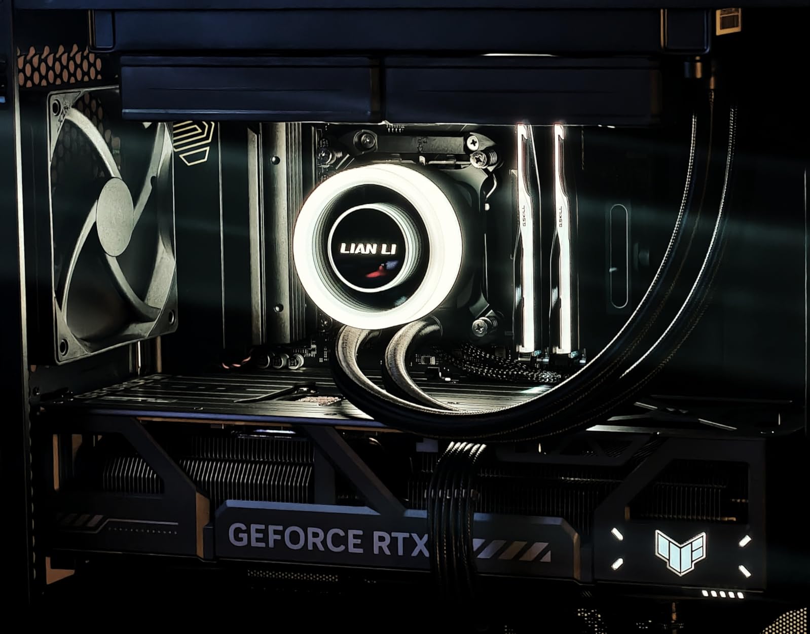 NZXT F120Q - 120mm Quiet Airflow PC Case Fan - Black customer photo 2