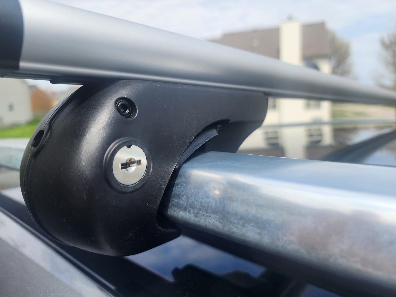 TANX Roof Rack Cross Bars with 4 Anti-Theft Locks | Heavy-Duty Universal Roof Rack (200lbs Capacity) | Universal Cross Bars that Fit Most Raised Side Rails Vehicles/SUVs (with Gap Design) customer photo 2