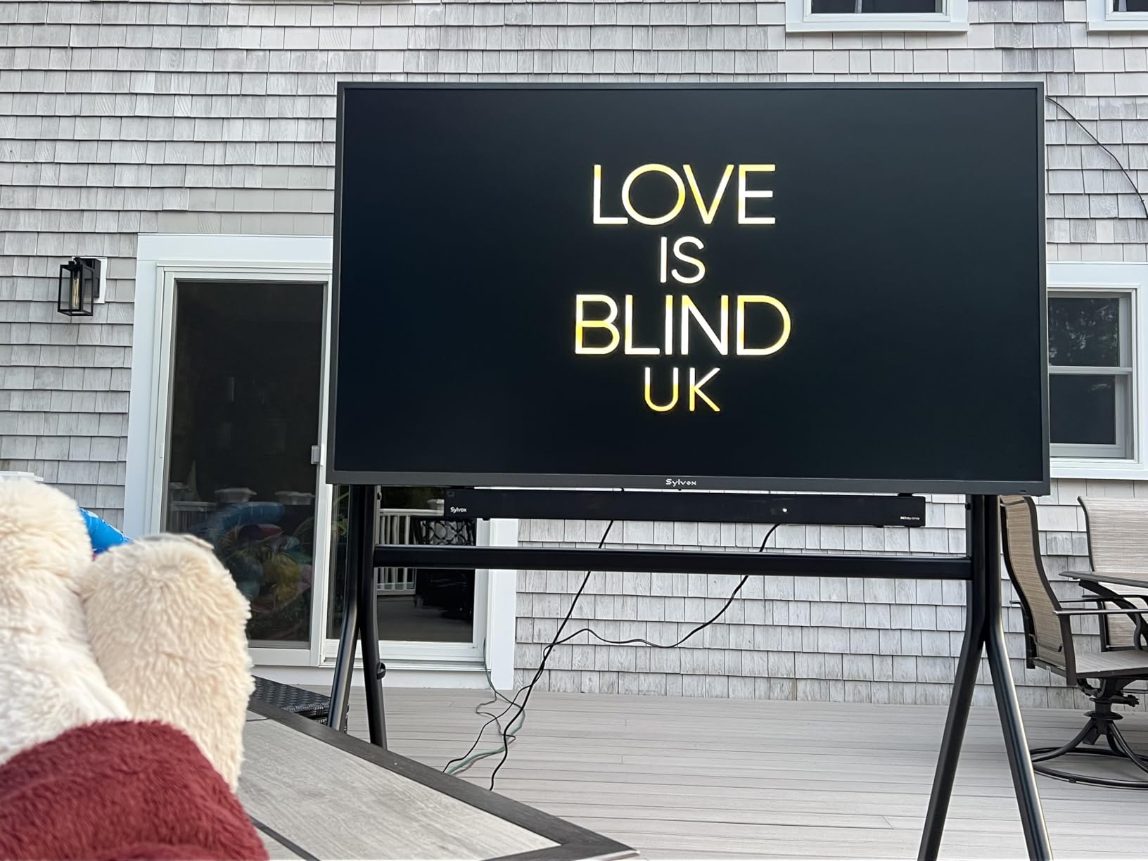 SYLVOX Outdoor TV, 43