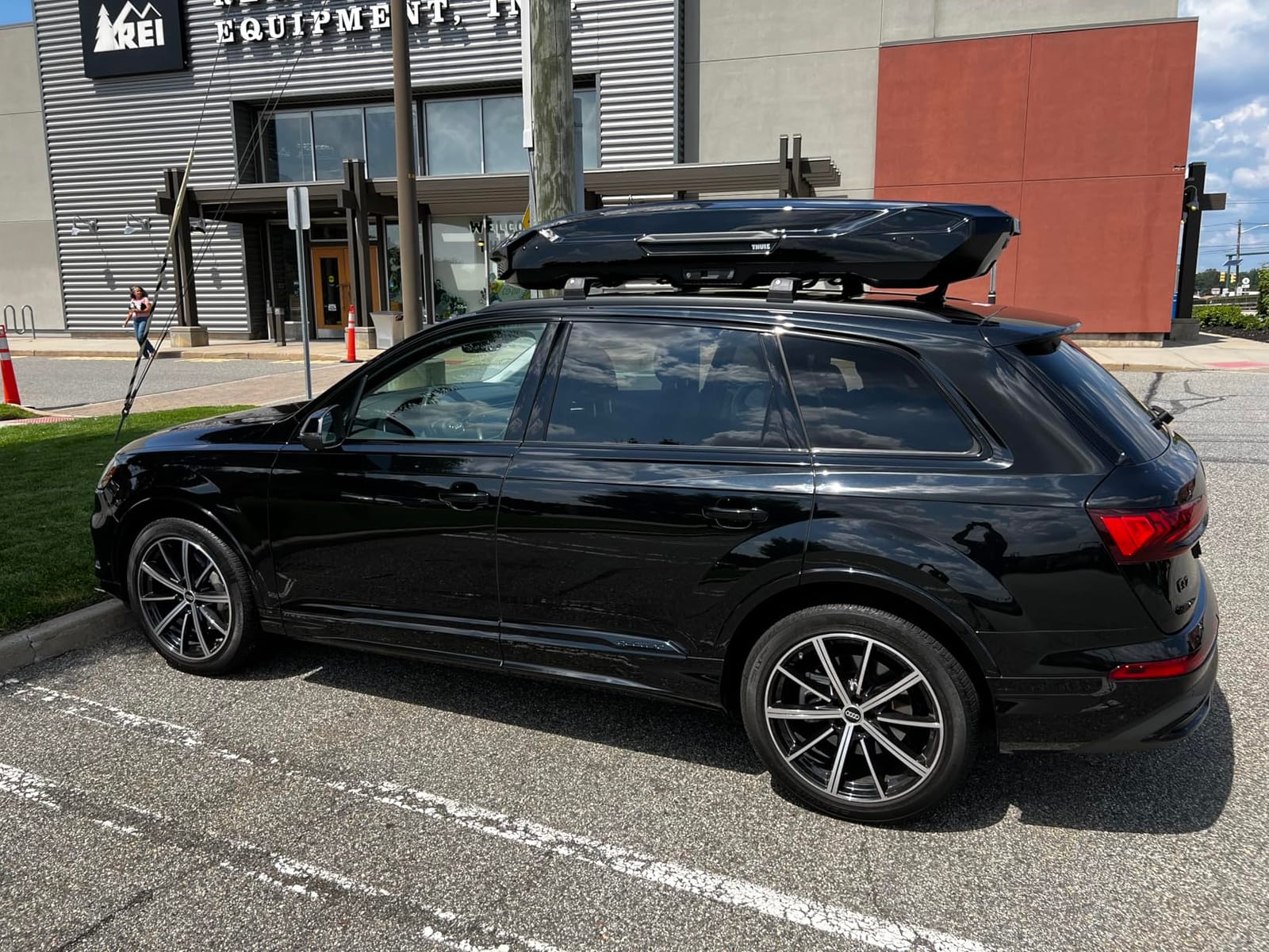 ERKUL Roof Rack Cross Bars for 2021-2024 Kia Seltos X-Line/Nightfall Trims only | Aluminum Crossbars with Anti-Theft Lock for Rooftop | Compatible with Raised Rails - Black customer photo 1