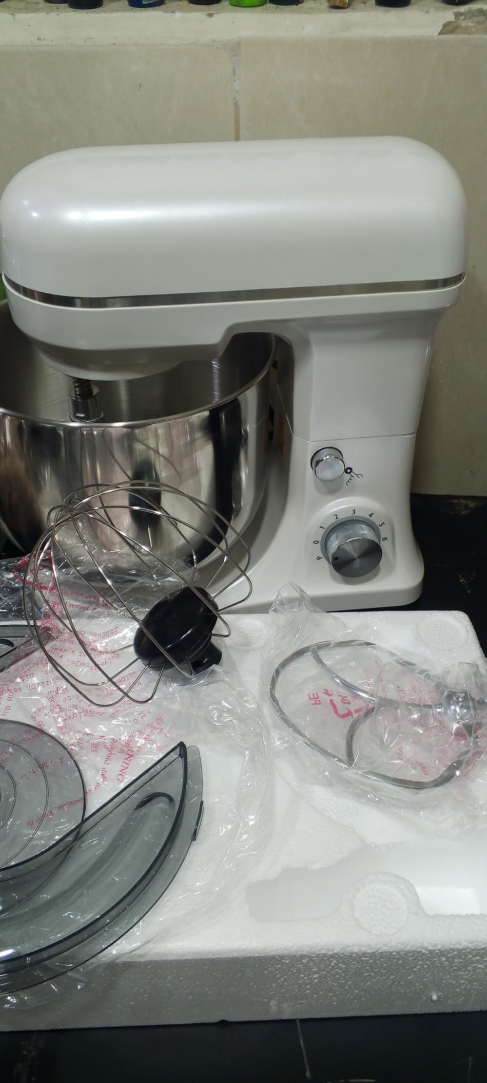 Stand Mixer 5-QT, 6+P Speed Tilt-Head Food Mixer 300W Dough Mixer with Stainless Steel Bowl, Dough Hook, Flat Beater & Whisk Electric Kitchen Mixer for Household Baking, Anti-Slip(Pearl White) customer photo 1