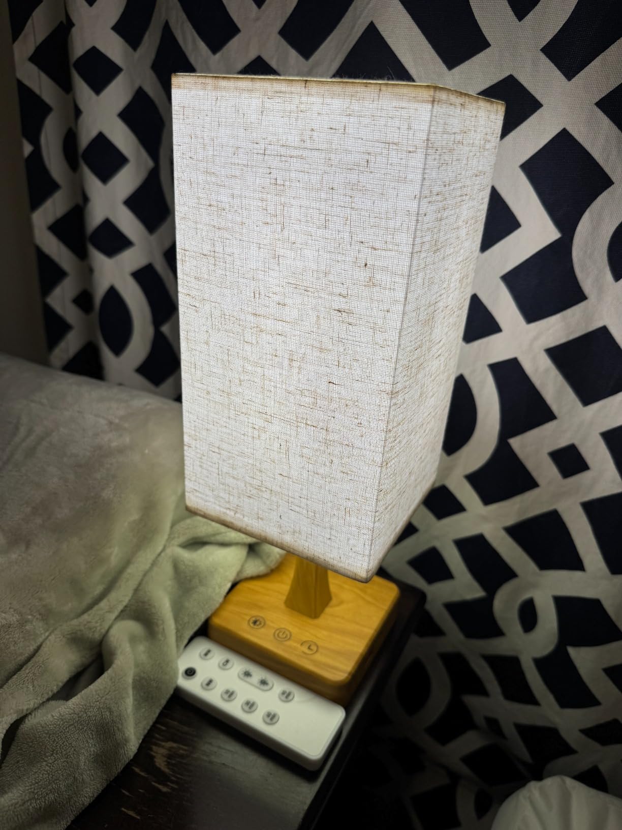 Light Therapy Lamp 10000 Lux Therapy Light with Remote, Upgrade Size, 3 Color Temperatures, 5 Brightness Level Full Spectrum Sunlight Lamp with USB C & A Ports Home/Office Use As Lift Mood, Grain, 24W customer photo 1