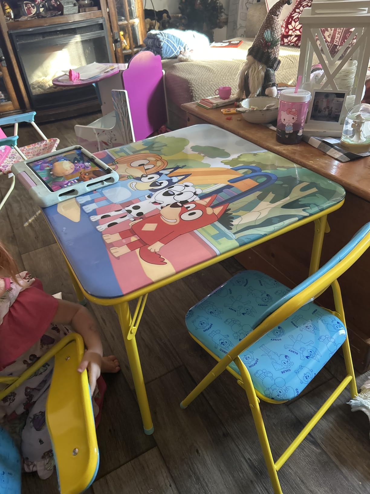 Marvel Spidey and His Amazing Friends Kids Activity Table and Chair Set, 3 Piece Set with Square Table & 2 Folding Chairs, Furniture for Ages 3+, Indoor Play & Learning customer photo 2