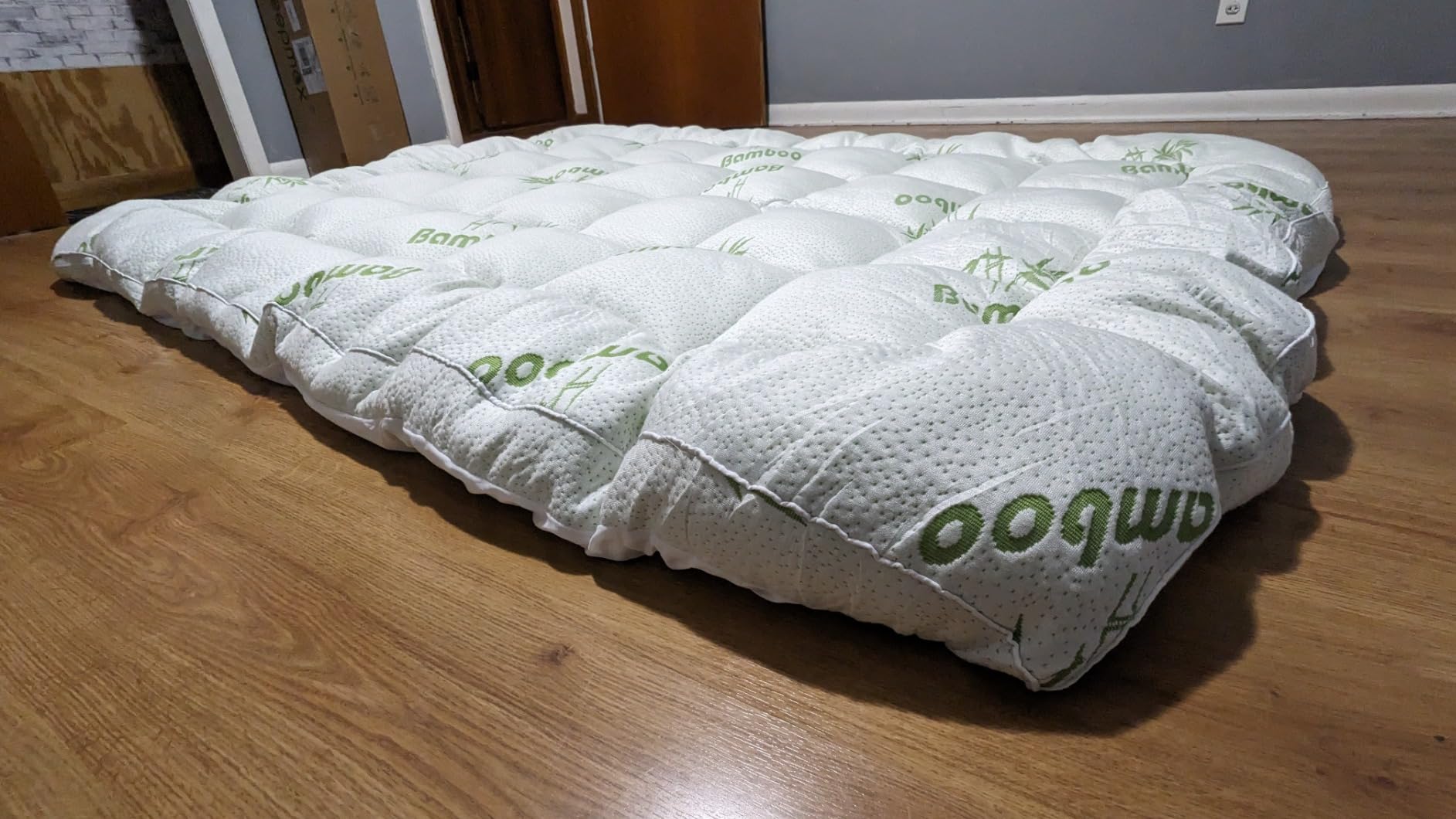 SakuraHome RV Short Queen Mattress Topper,Thick Pillow Top Mattress Pad | Bamboo Viscose Fabric,Cooling Plush 1000 GSM Fill,18