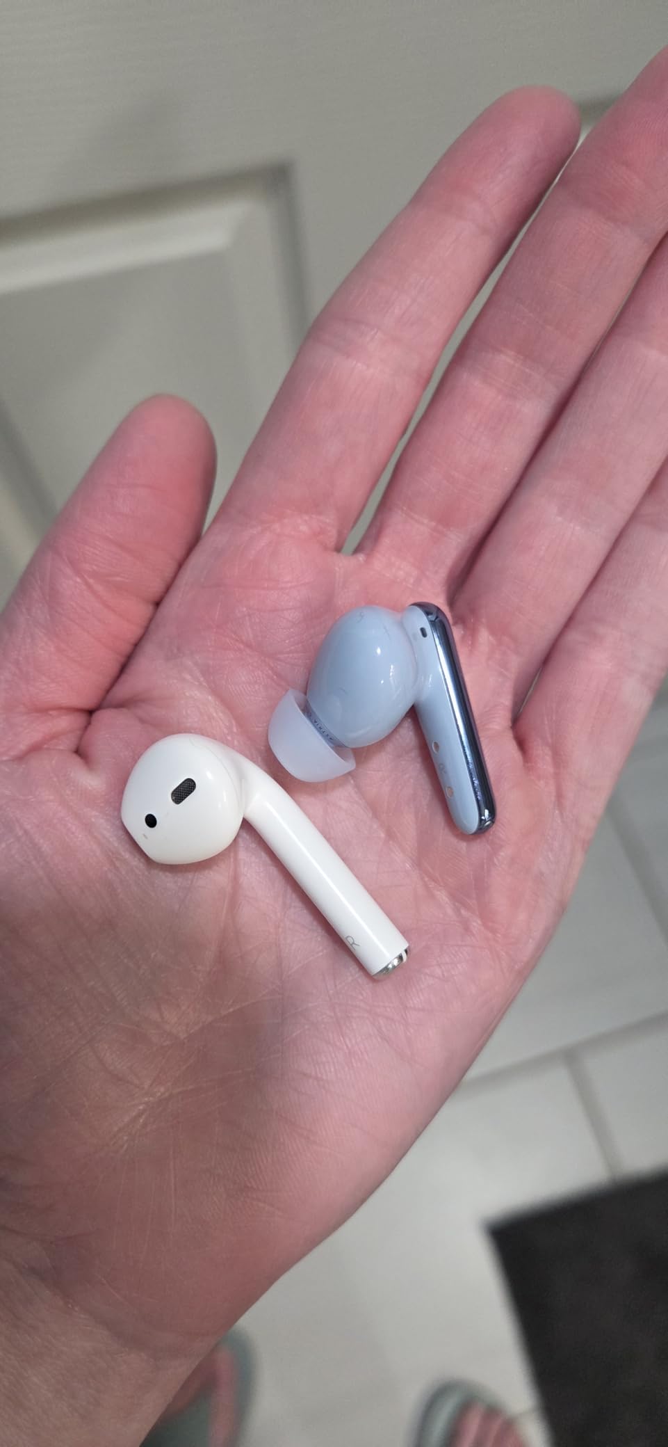 Soundcore Liberty 4 Pro by Anker Noise Cancelling Wireless Earbuds, 7-Sensor Real-Time Adaptive Noise Cancelling, 2x Faster Charging, Studio-Level Hi-Fi Music, Clear Calls with 6 Mics customer photo 1