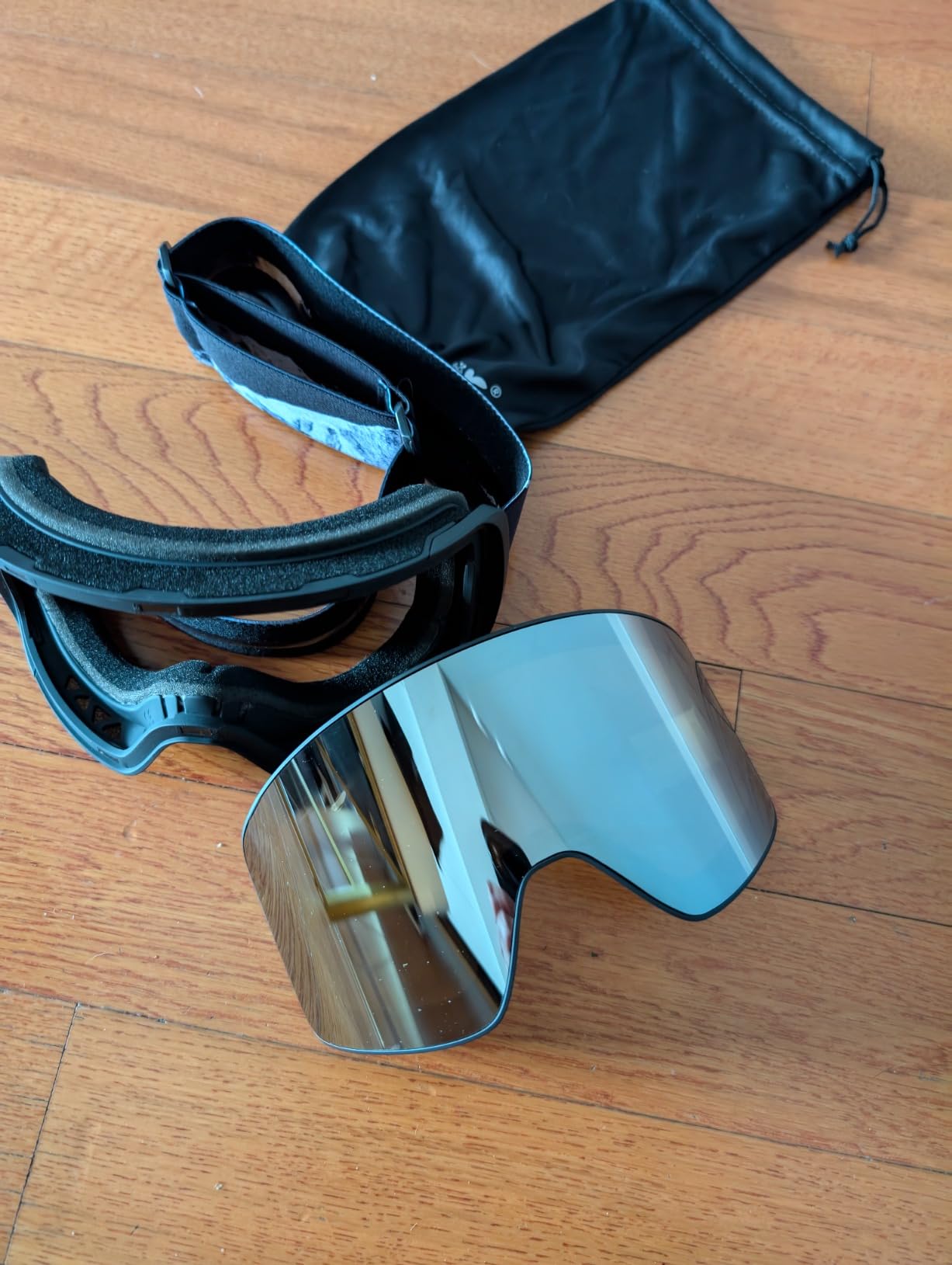 Whale 2027 New Magnetic-Closure Ski Goggles, 2 Interchangeable Lenses/Night Skiing Light-Enhancing Lens, Anti-Fog, Unisex customer photo 2