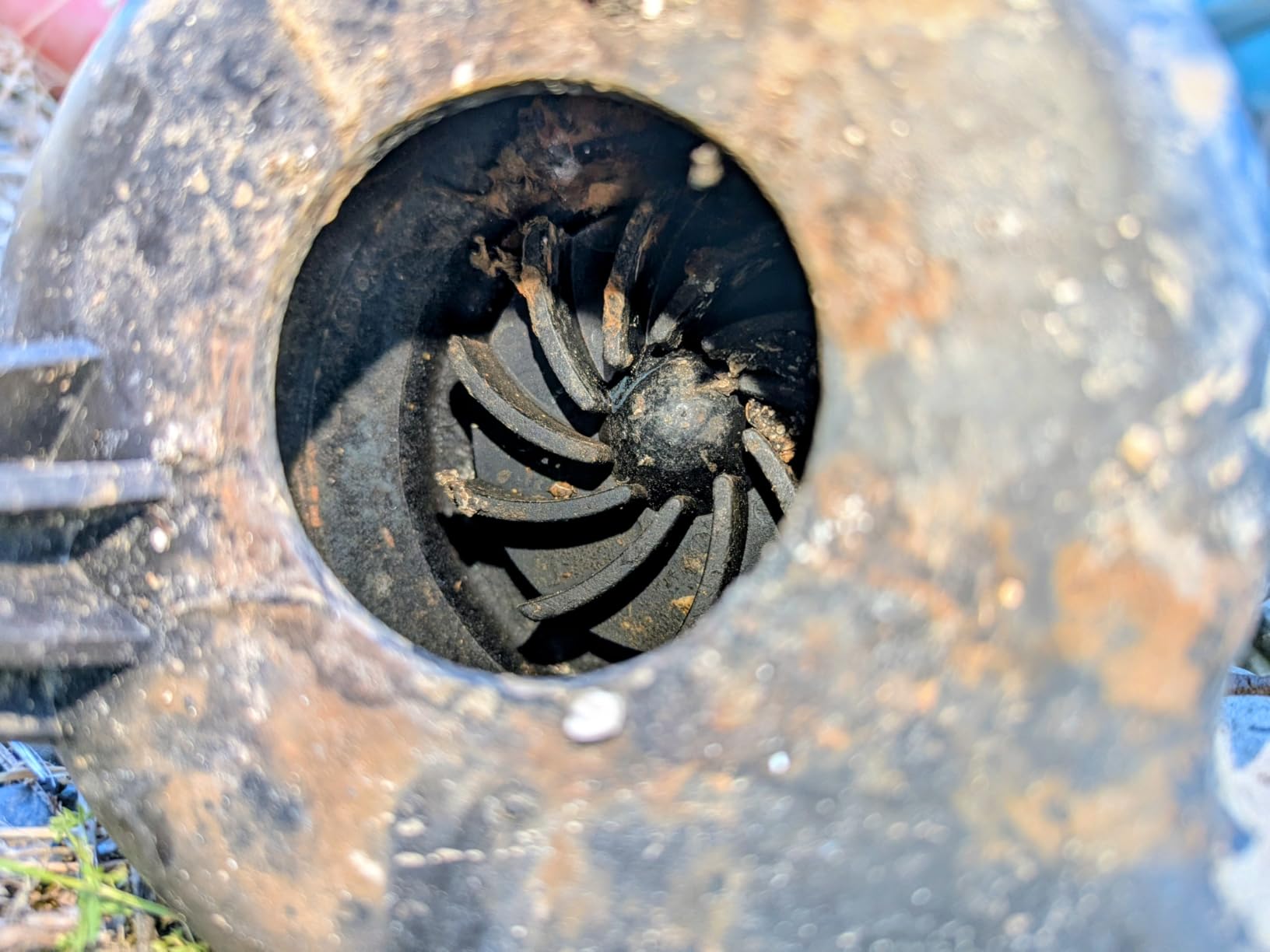 Acquaer 3/4 HP Submersible Sewage Pump 6400 GPH Cast Iron Effluent Pump | Automatic Tethered Float Switch, 115V customer photo 2
