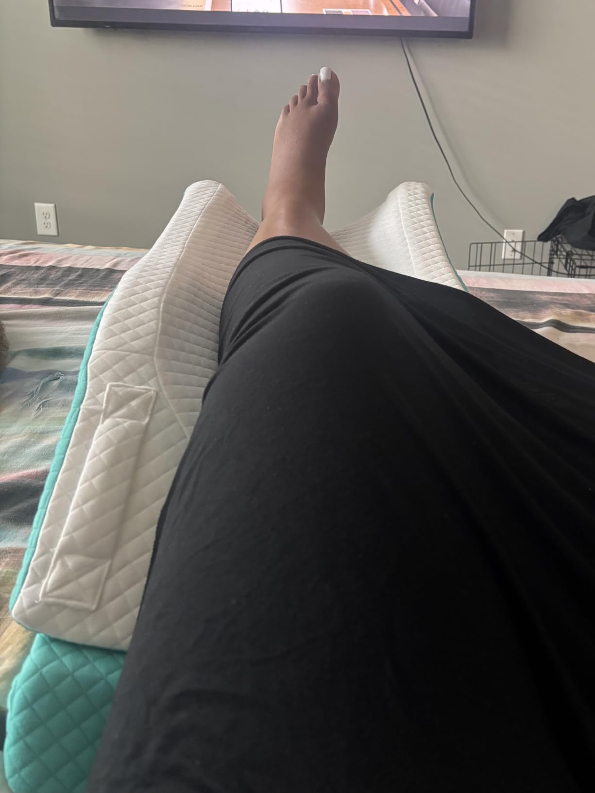 TranquilRelax Leg Elevation Pillows for After Surgery, Wedge Pillow, Grey customer photo 2
