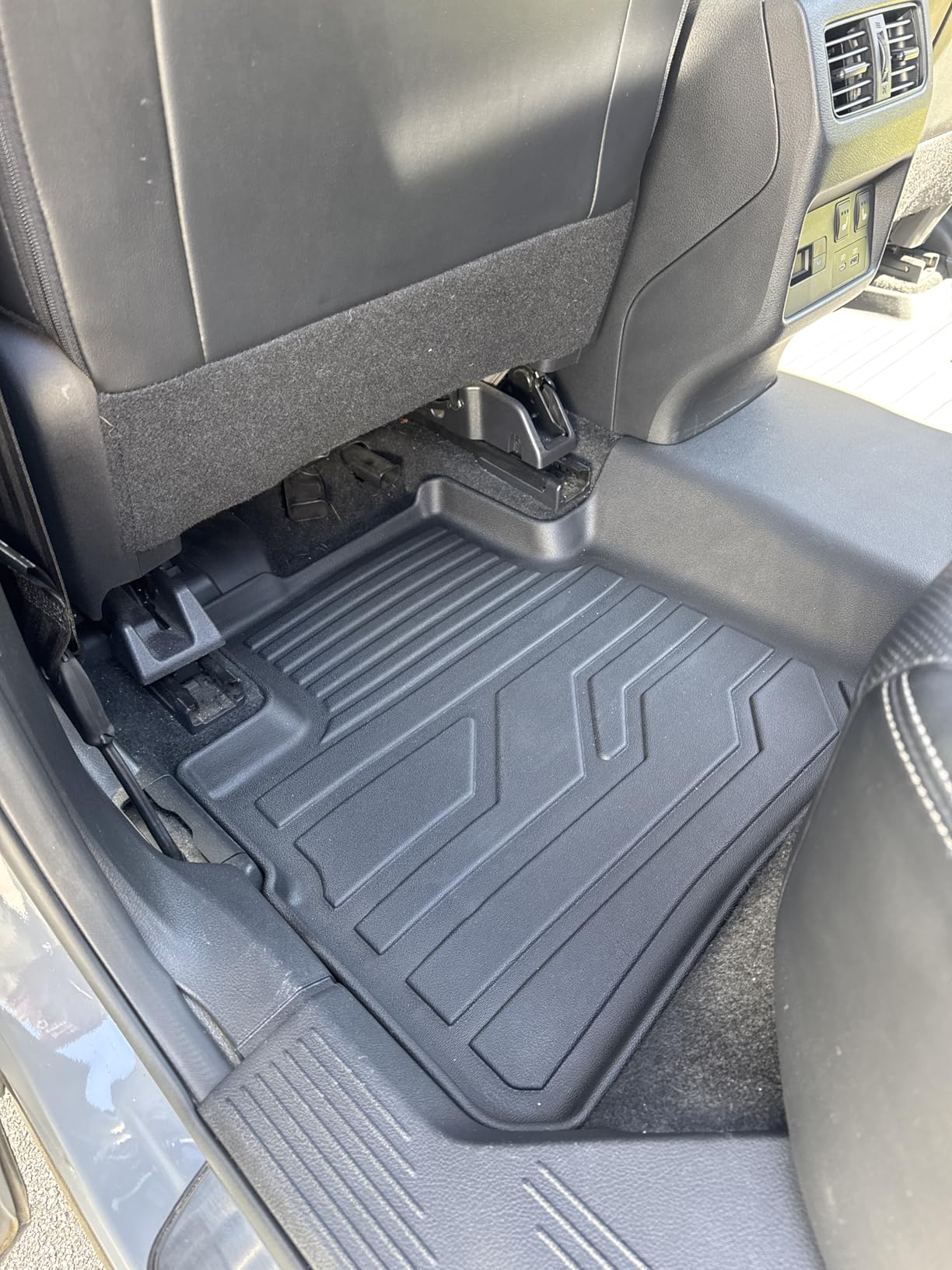 KARPAL Floor Mats for Nissan Rogue 2021-2025 2026 (Not for Sport) customer photo 2