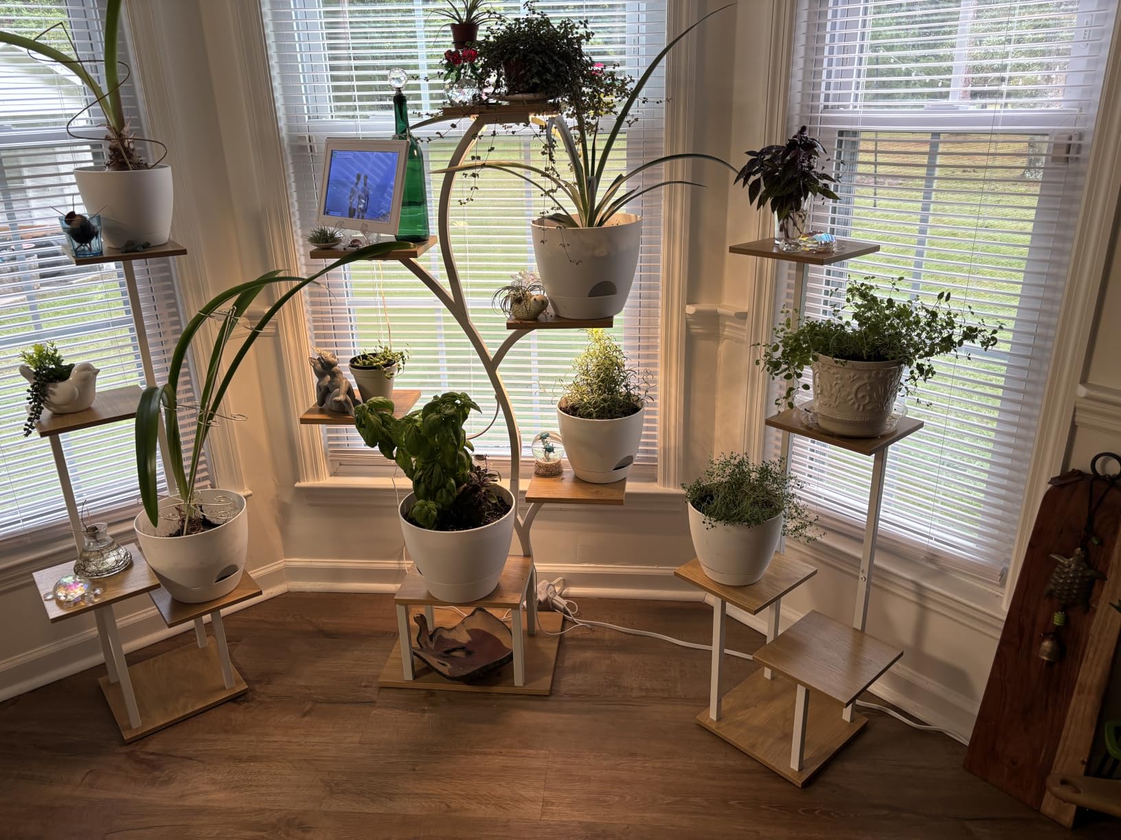 LATIBELL Indoor Corner Plant Stand with Grow Light, White, 2 Pack 5 Tier customer photo 1