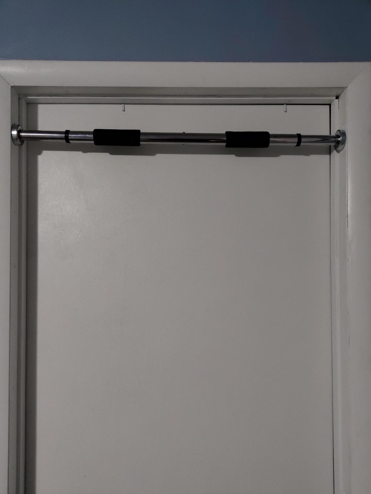 Sunny Health & Fitness Adjustable Doorway Chin Up/Pull Up Bar customer photo 2