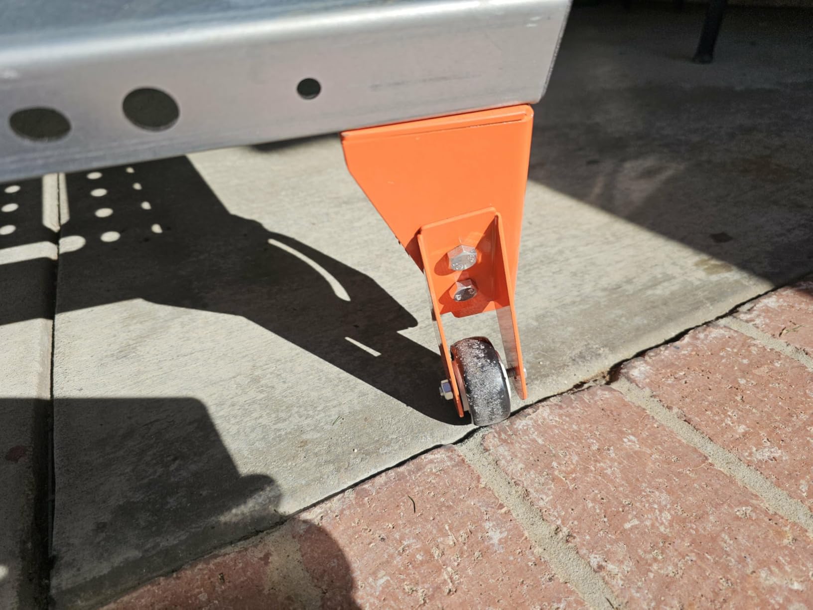 VEVOR Foldable Welding Table 44