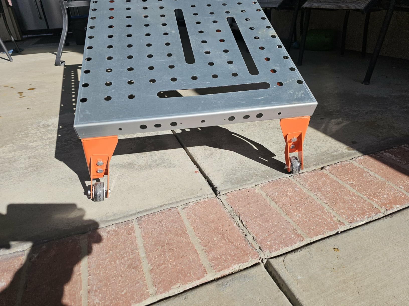 VEVOR Foldable Welding Table 44