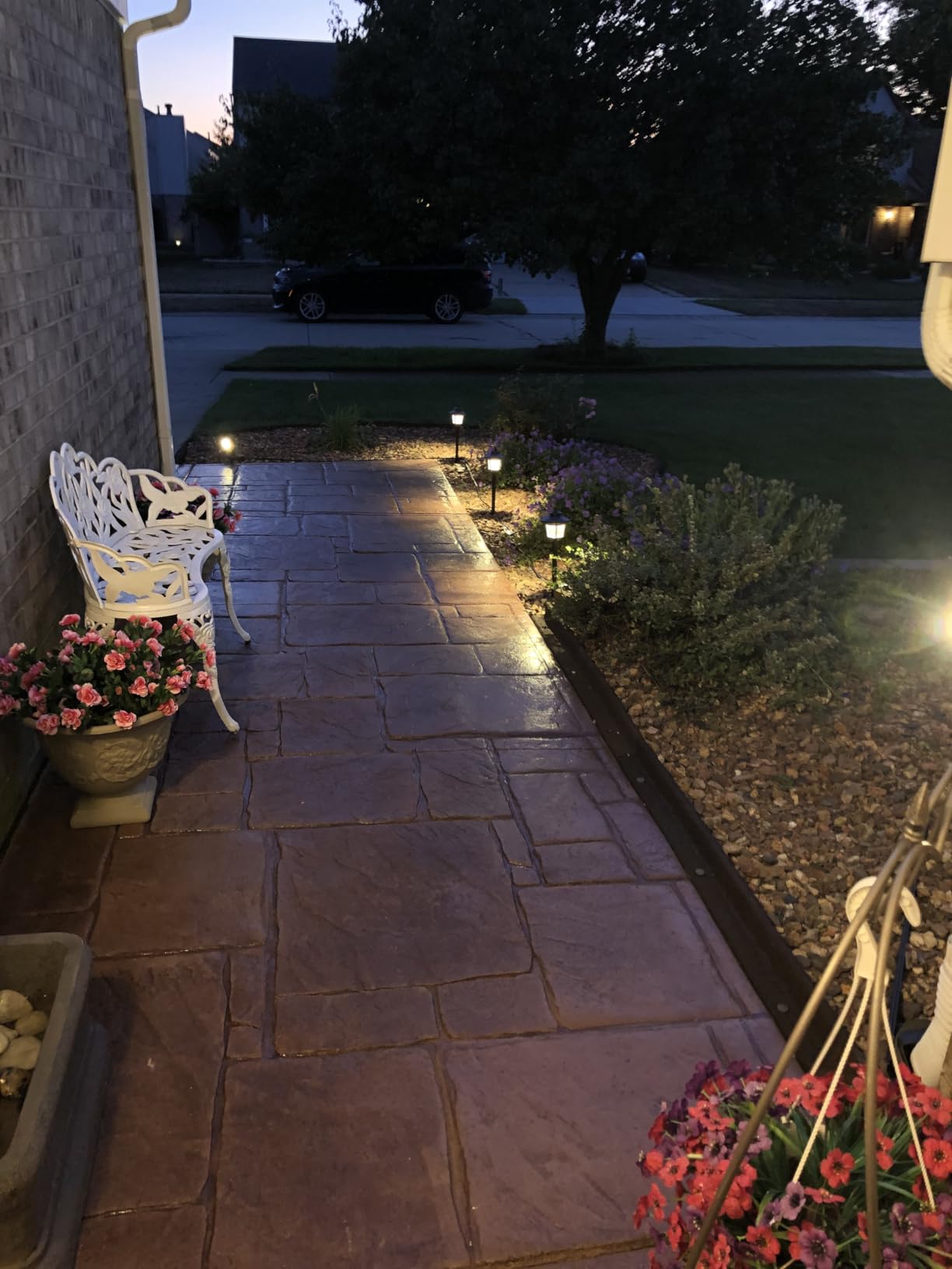 EDISHINE 3W 120LM LED Pathway Lights & 3.2W 240LM Spotlights Kit customer photo 1