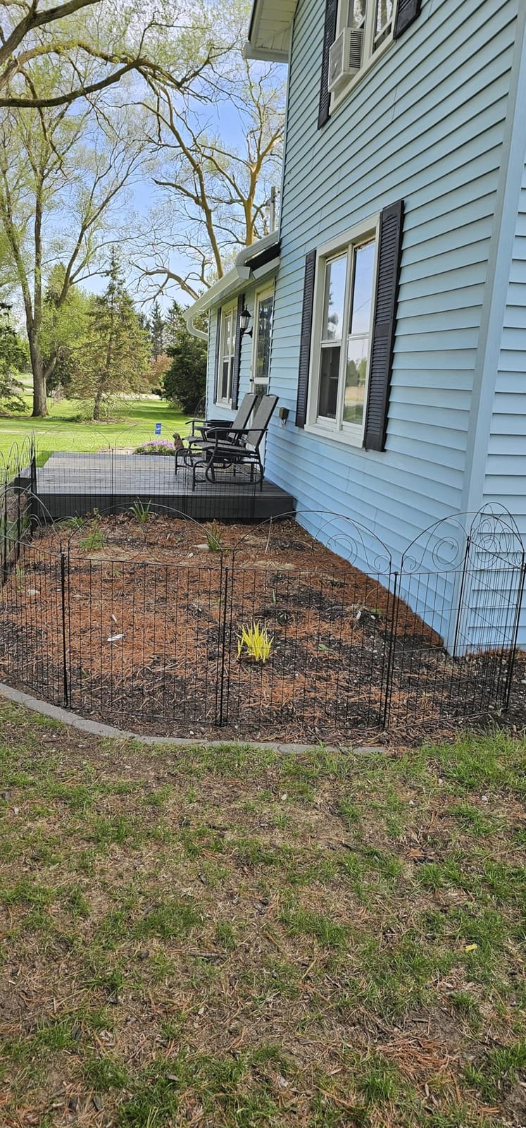 Getlay Tall Garden Animal Barrier Fencing with Gate, 40 Inch(H) 20 Panels Total Length 43.7 Ft Outdoor Dog Fence, Picket Fences, Reusable Decorative Fence for Garden | Patented customer photo 1