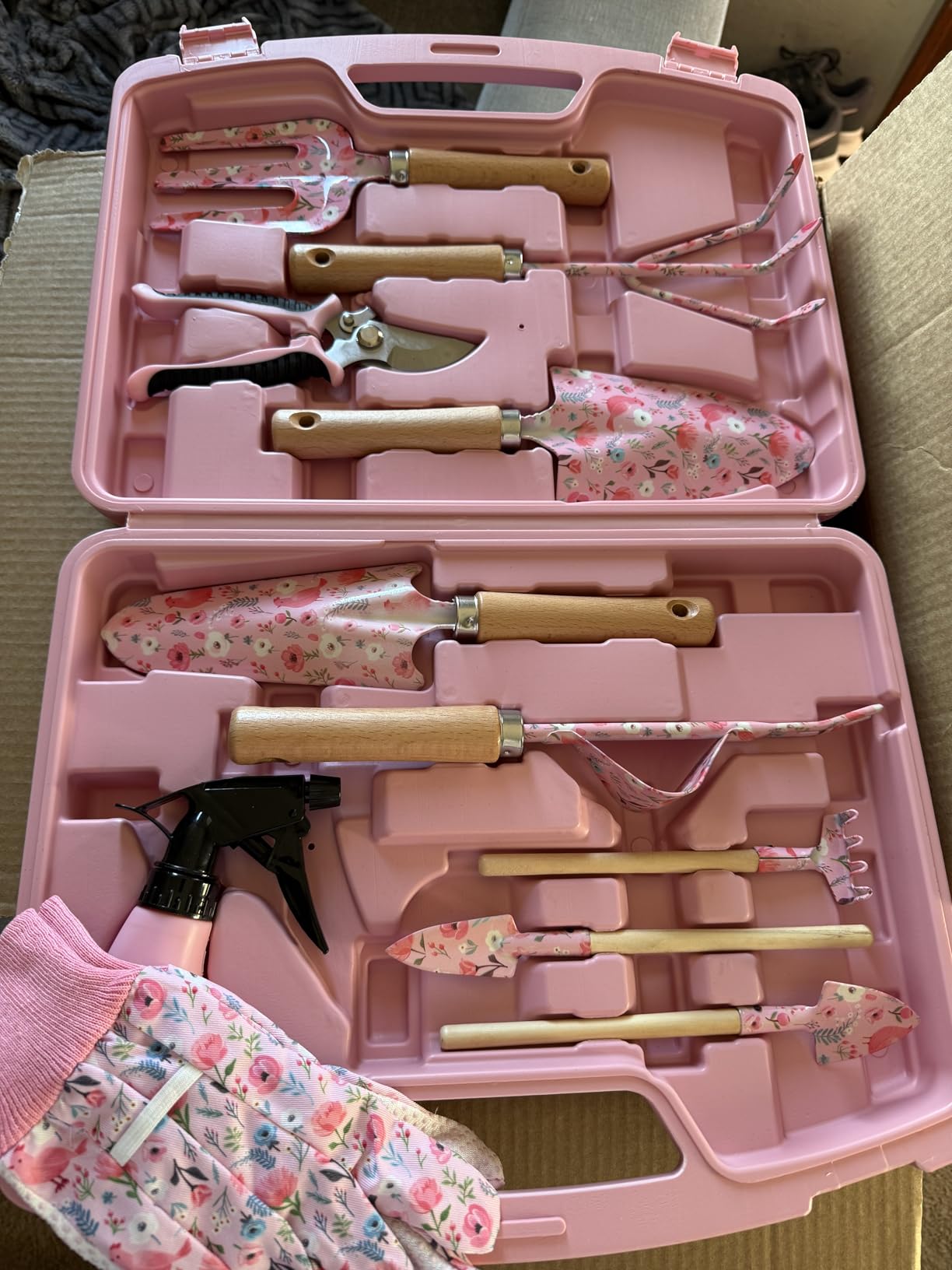 Grenebo 12-Piece Gardening Tools Set with Hard Storage Case, Blue | Heavy-Duty Steel Trowel & Pruner, Floral Print Design, Garden Tool Set Gift for Women, Mom & Plant Lovers customer photo 1