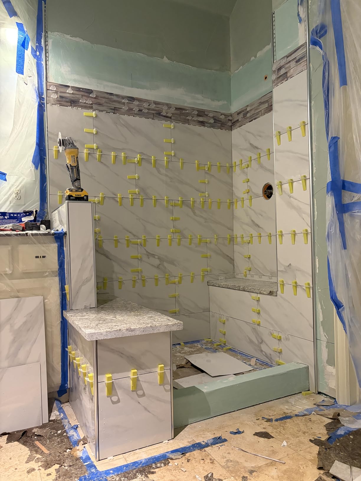 DGSL Tile Spacers 2400 Pcs Tile Clips, Tile Leveling System Clips 1/8 Inch | Tile Leveling Clips for Floor Wall Installation, Ceramic Porcelain Tiles and Stone Installation, Help Correct Tile Bowing customer photo 2