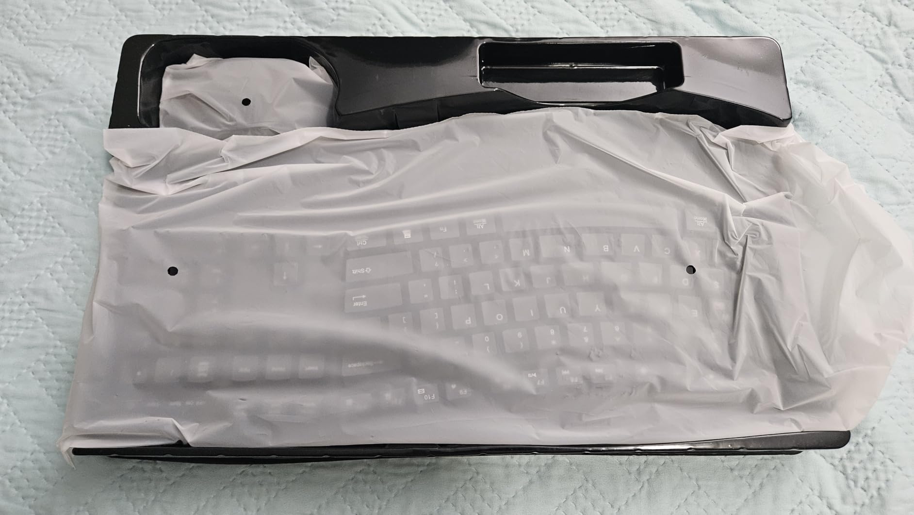 Wireless Keyboard and Mouse Combo, 2.4G Ergonomic Wave Keys(Black) customer photo 1