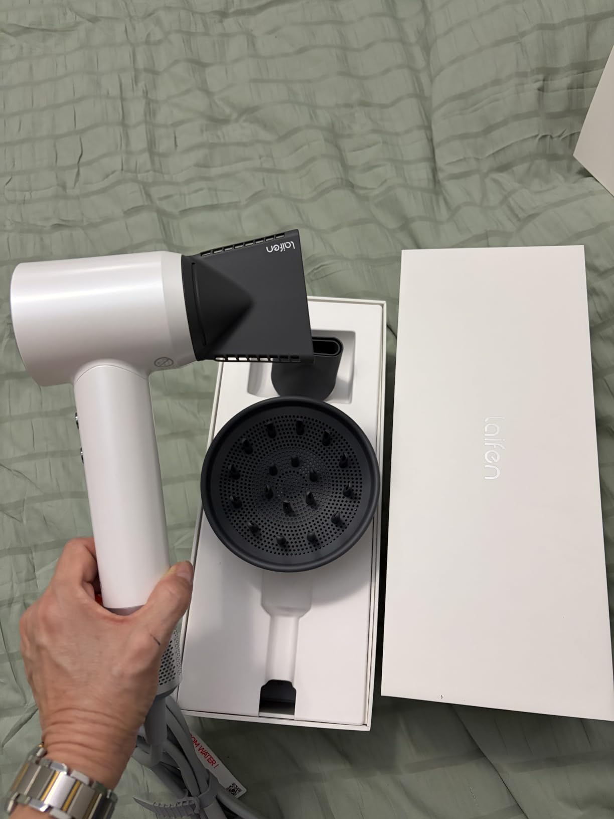 Laifen Swift Professional High-Speed Hair Dryer, 200M Negative Ions, White | Frizz Control, Smart Temperature Control, Salon-Like, Low Noise, 3 Attachments for Everyday Drying & Versatile Styling customer photo 2