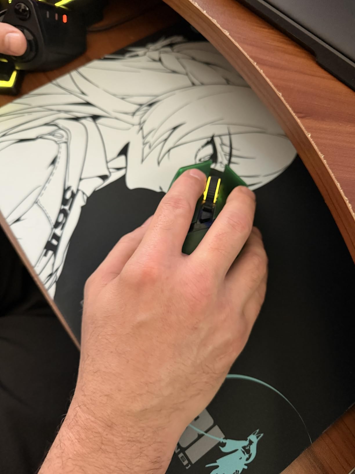 Razer Gigantus V2 Cloth Gaming Mouse Pad (XXL), Thick, Non-Slip Base, Black customer photo 1