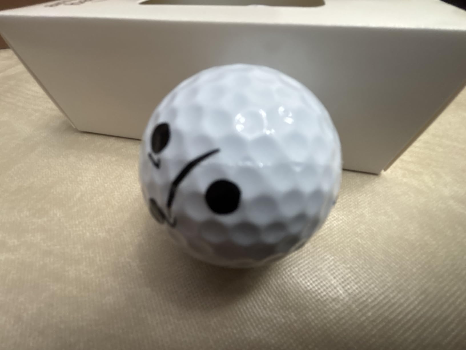 Amazon Basics Core Soft Golf Balls, Low Compression, Side Stamp Alignment customer photo 1