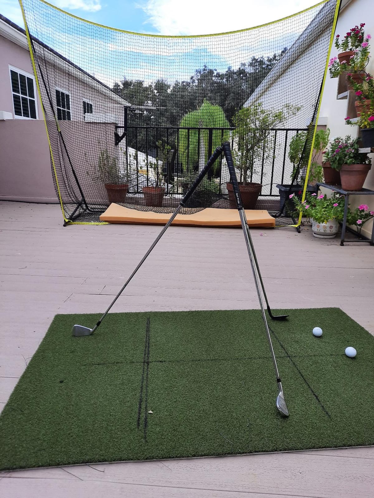 PodiuMax Golf Net, 10x7ft Golf Practice Net with Noise Reduce Silk Target Driving Real Balls, Hitting Nets for Backyard Garage, Improve Chipping Putting Pitching,Gift for Men & Golfers customer photo 2