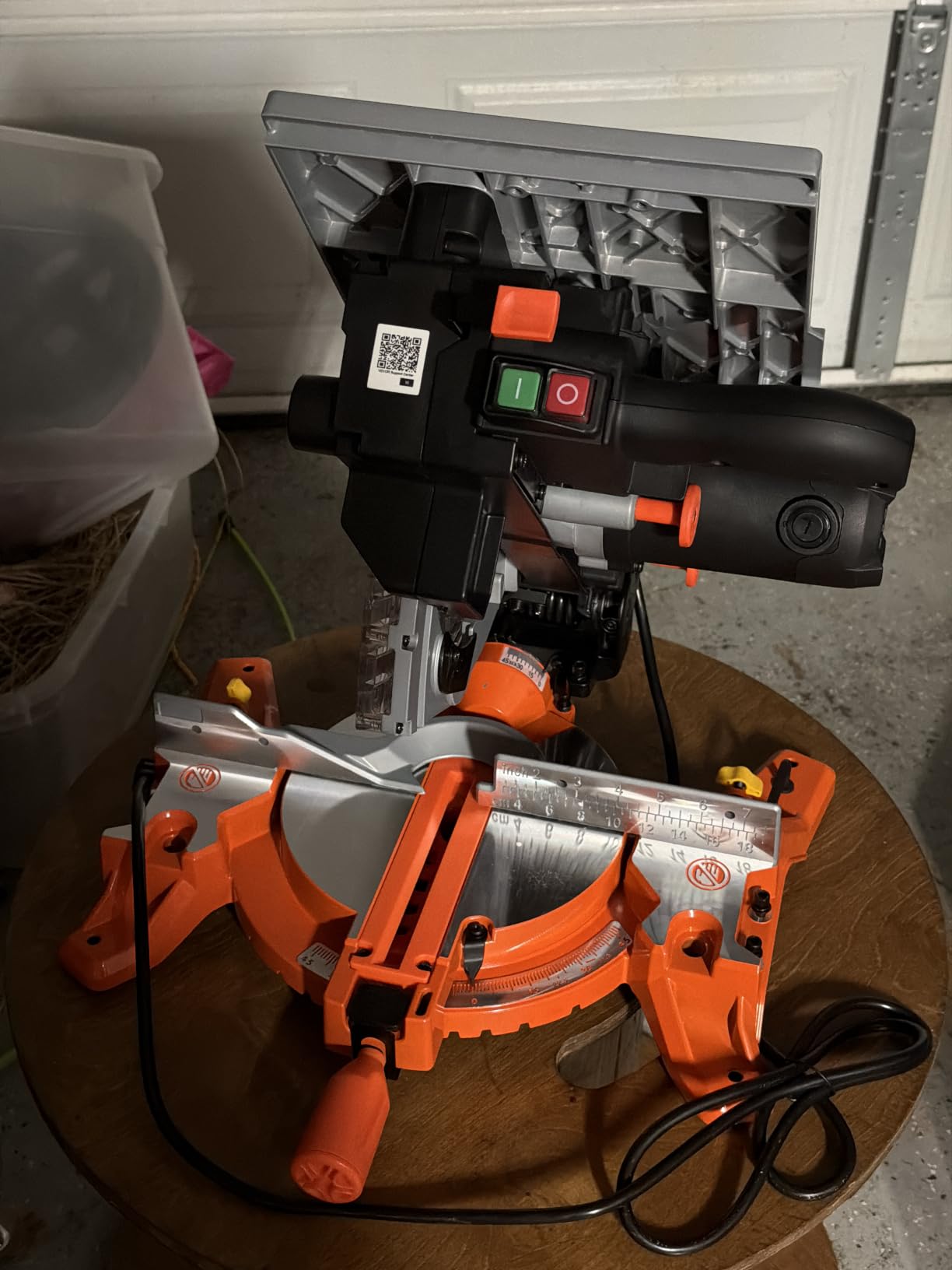 VEVOR Compound Miter Saw, 10-Inch Blade, 15 Amp Motor, 60-Tooth, Corded Single Bevel 0-45deg, LED Precision Alignment, Angle Adjustable, Lightweight Cast Aluminum Base, for Wood, Composite Decking customer photo 2